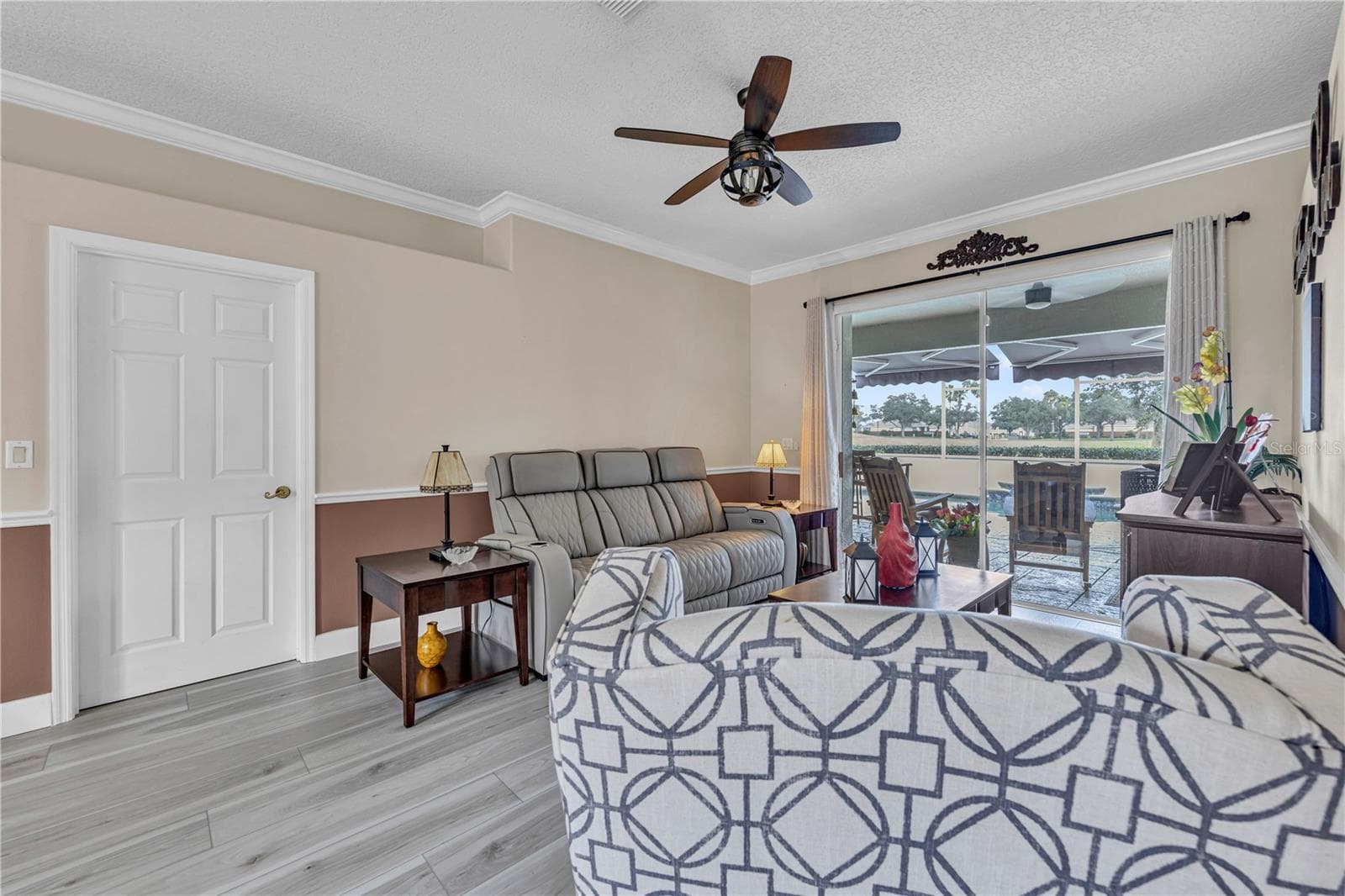 Single Family Residence at 255 STRATHMORE CIR, KISSIMMEE, photo 4 of 40