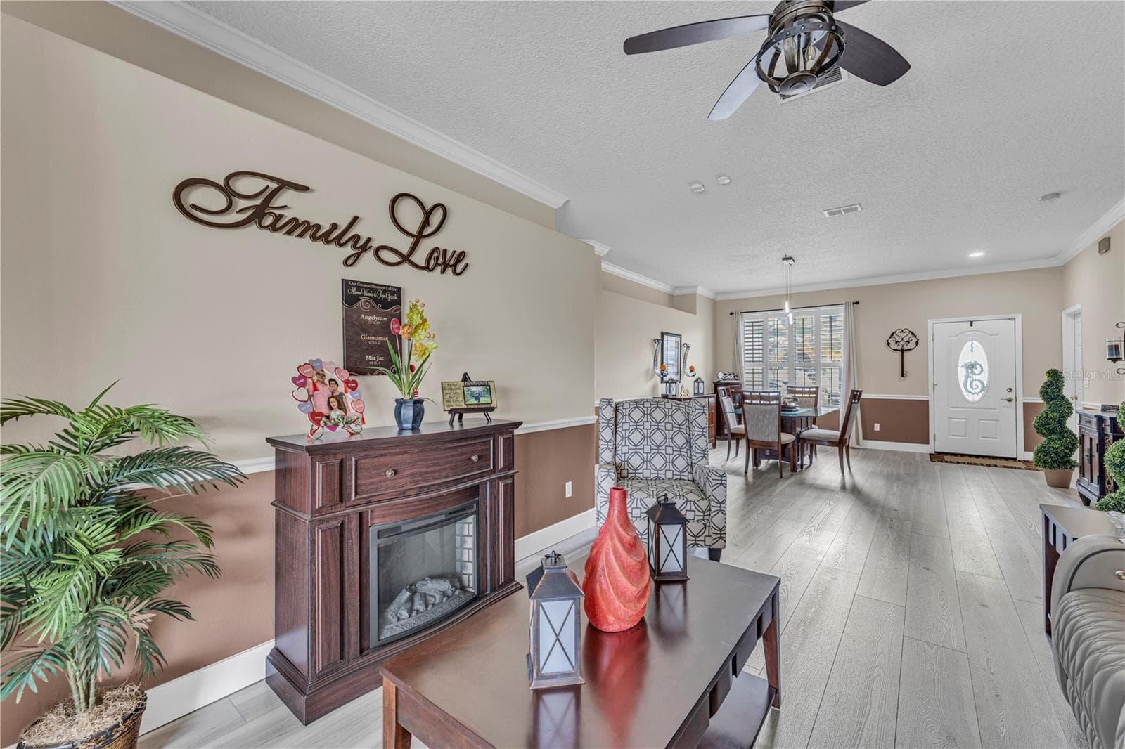 Single Family Residence at 255 STRATHMORE CIR, KISSIMMEE, photo 5 of 40
