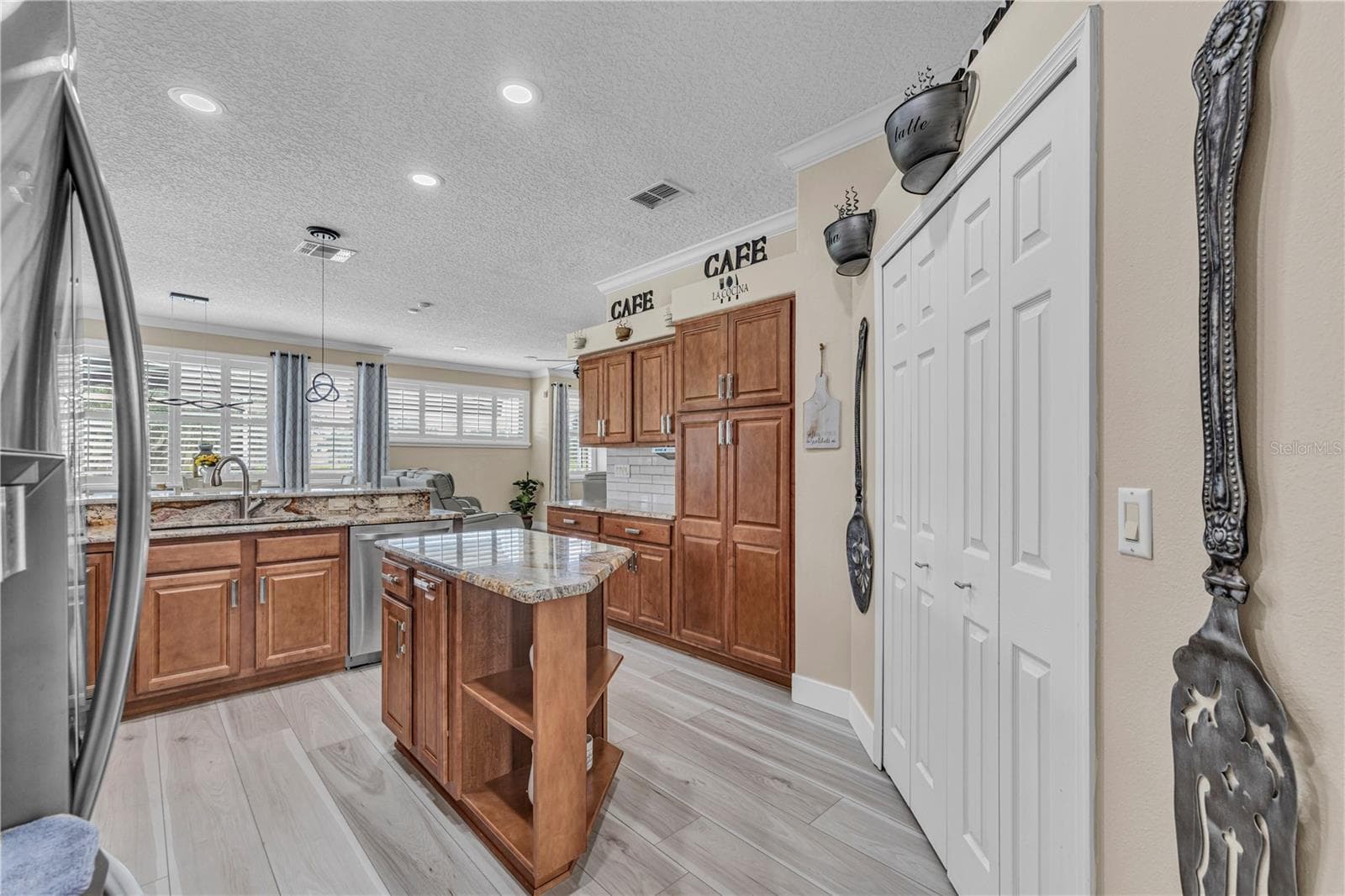 Single Family Residence at 255 STRATHMORE CIR, KISSIMMEE, photo 10 of 40