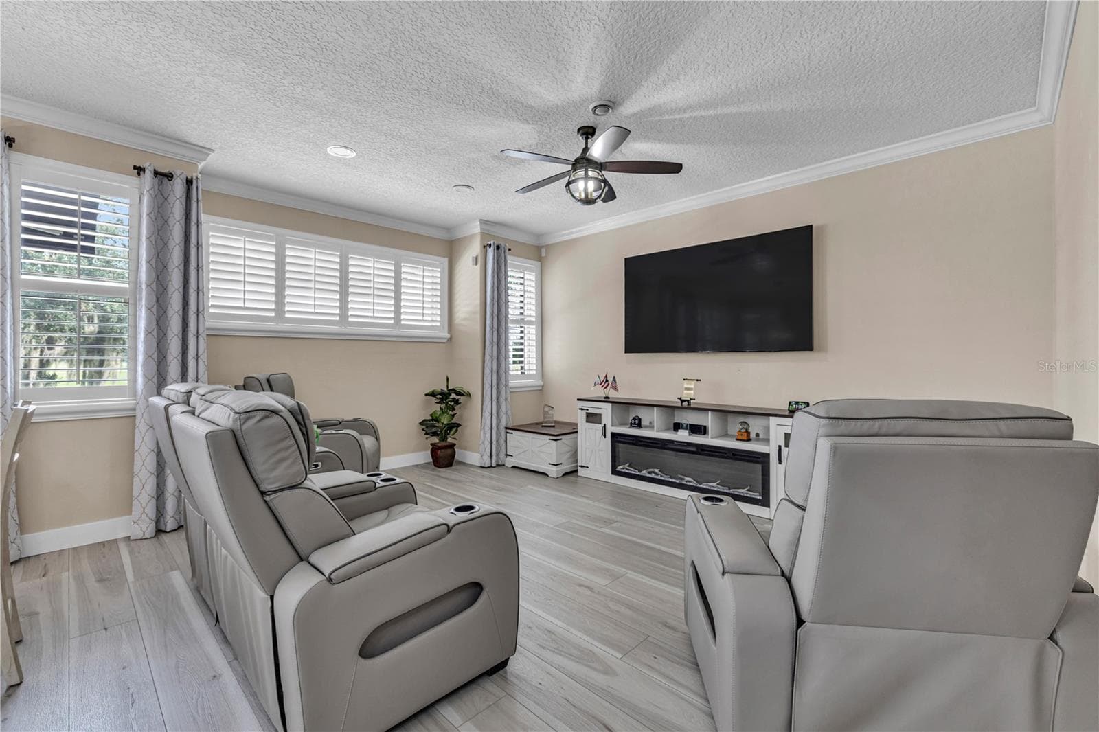 Single Family Residence at 255 STRATHMORE CIR, KISSIMMEE, photo 17 of 40