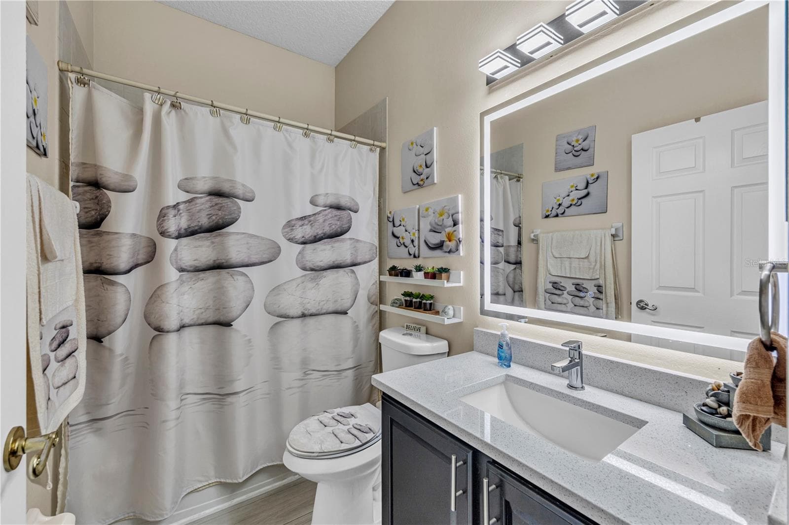 Single Family Residence at 255 STRATHMORE CIR, KISSIMMEE, photo 18 of 40