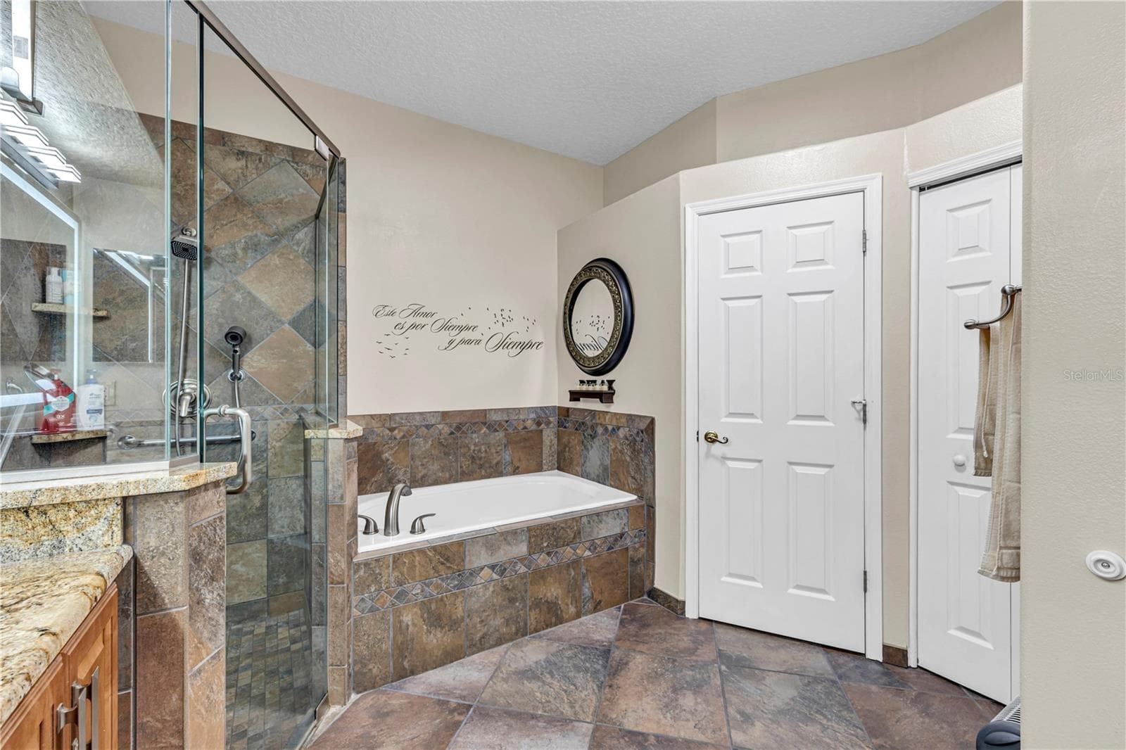 Single Family Residence at 255 STRATHMORE CIR, KISSIMMEE, photo 25 of 40