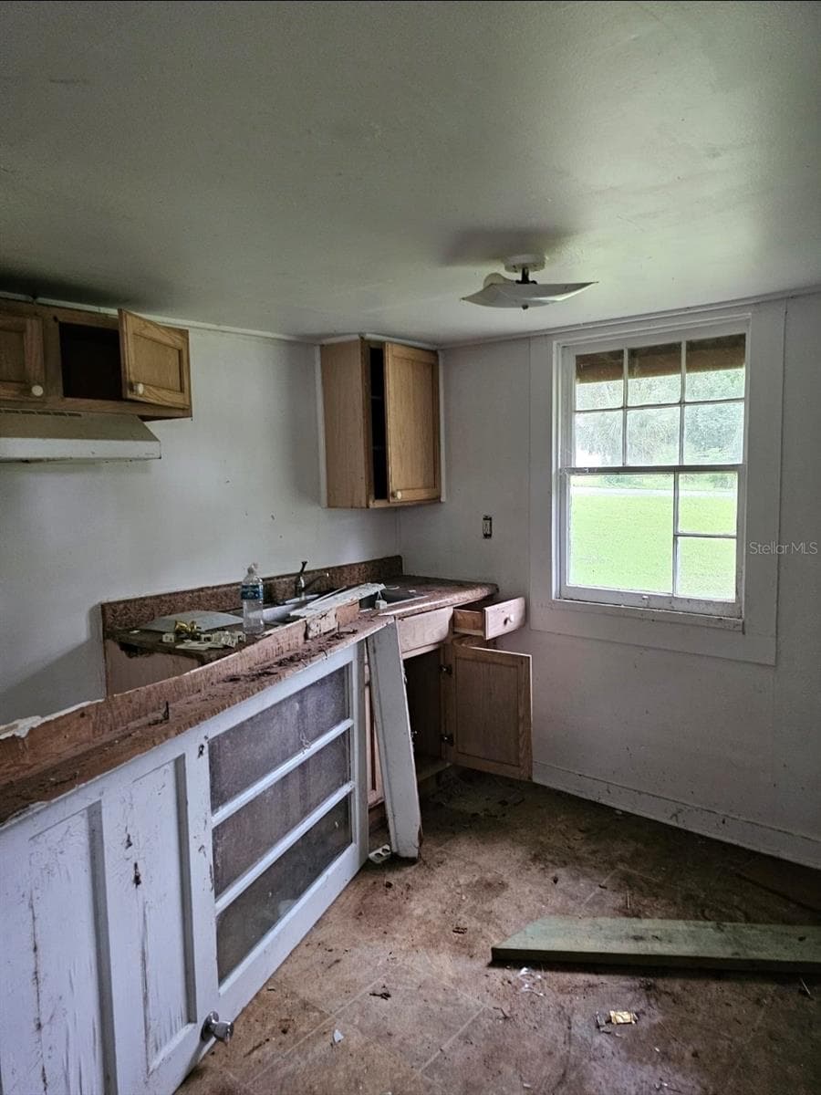 Single Family Residence at 804 NE 9TH AVE, OCALA, photo 2 of 10