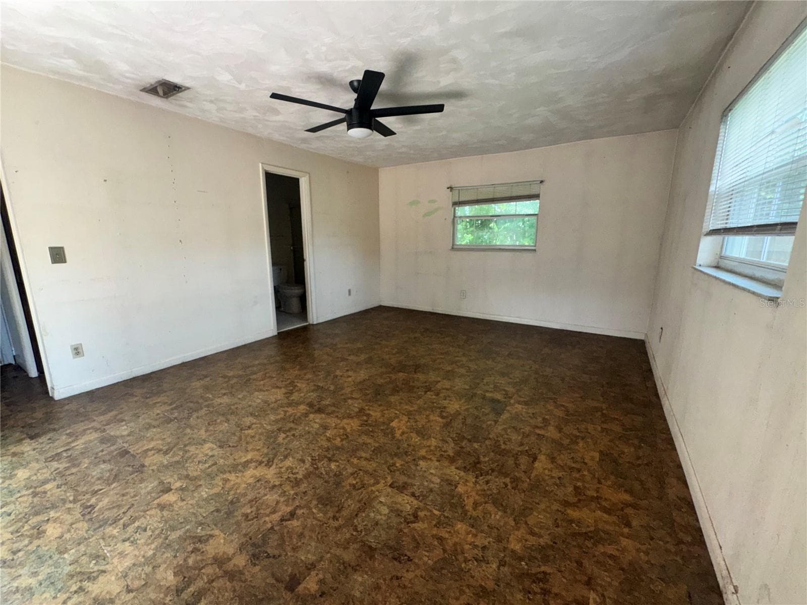 Single Family Residence at 1603 ROYAL PALM DR, EDGEWATER, photo 11 of 14