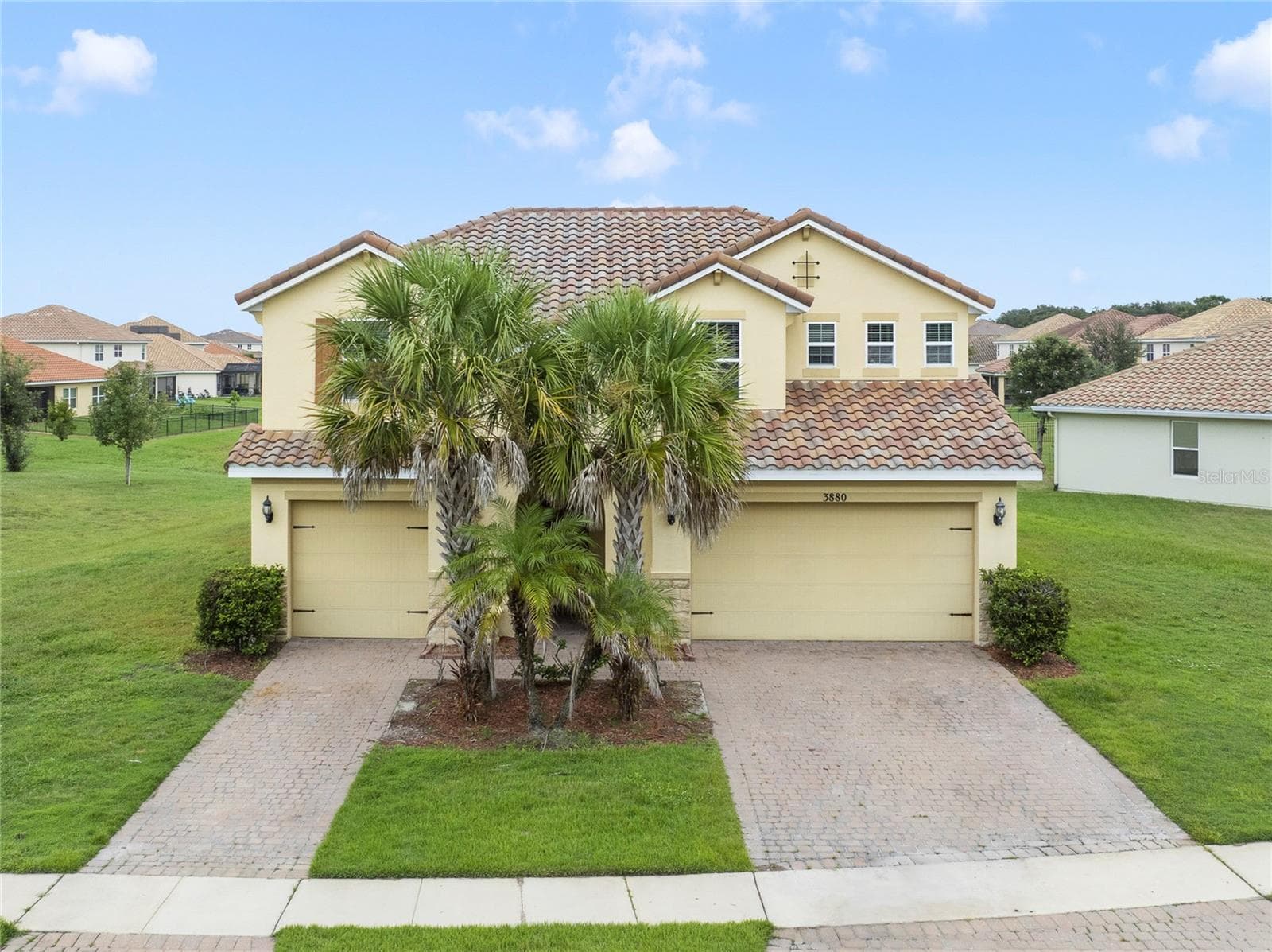 3880 CARRICK BEND DR