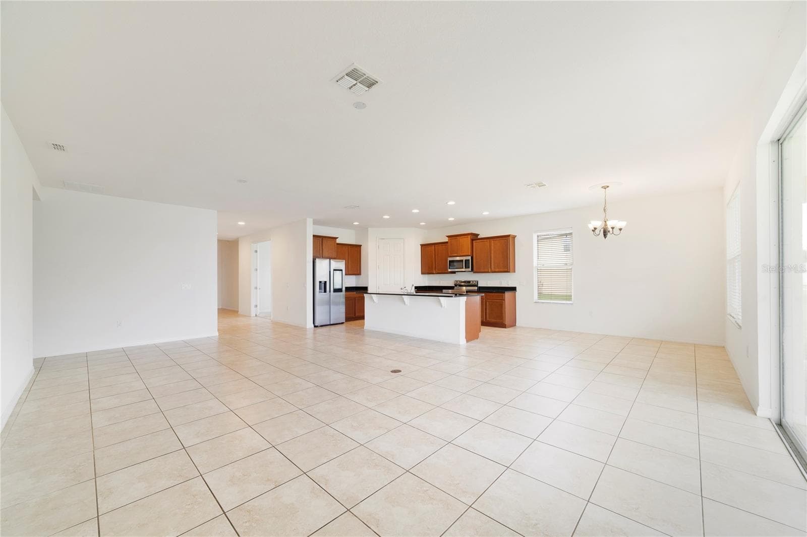 Single Family Residence at 3880 CARRICK BEND DR, KISSIMMEE, photo 3 of 28
