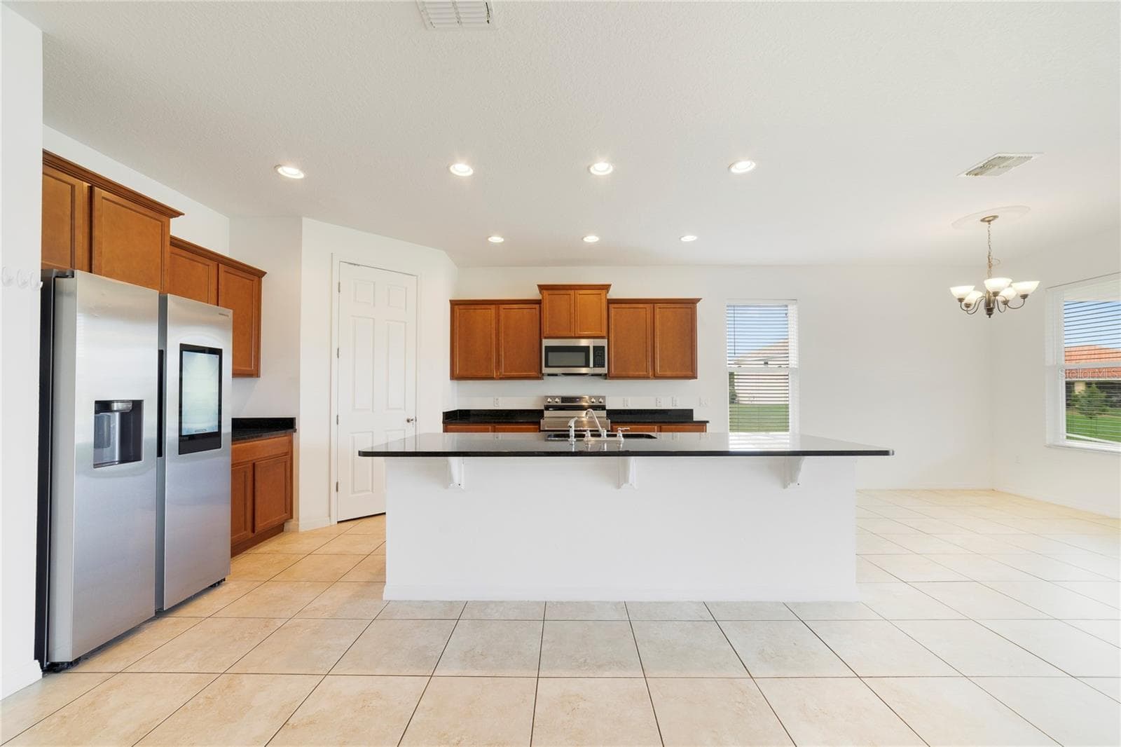 Single Family Residence at 3880 CARRICK BEND DR, KISSIMMEE, photo 4 of 28