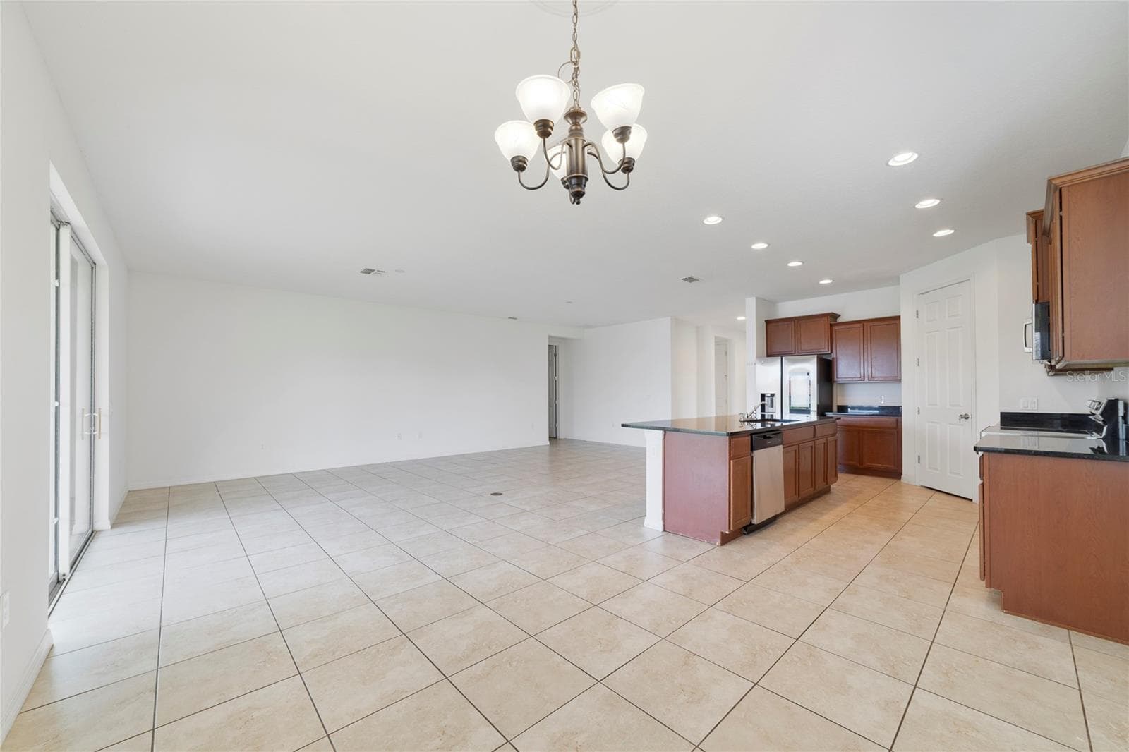 Single Family Residence at 3880 CARRICK BEND DR, KISSIMMEE, photo 7 of 28