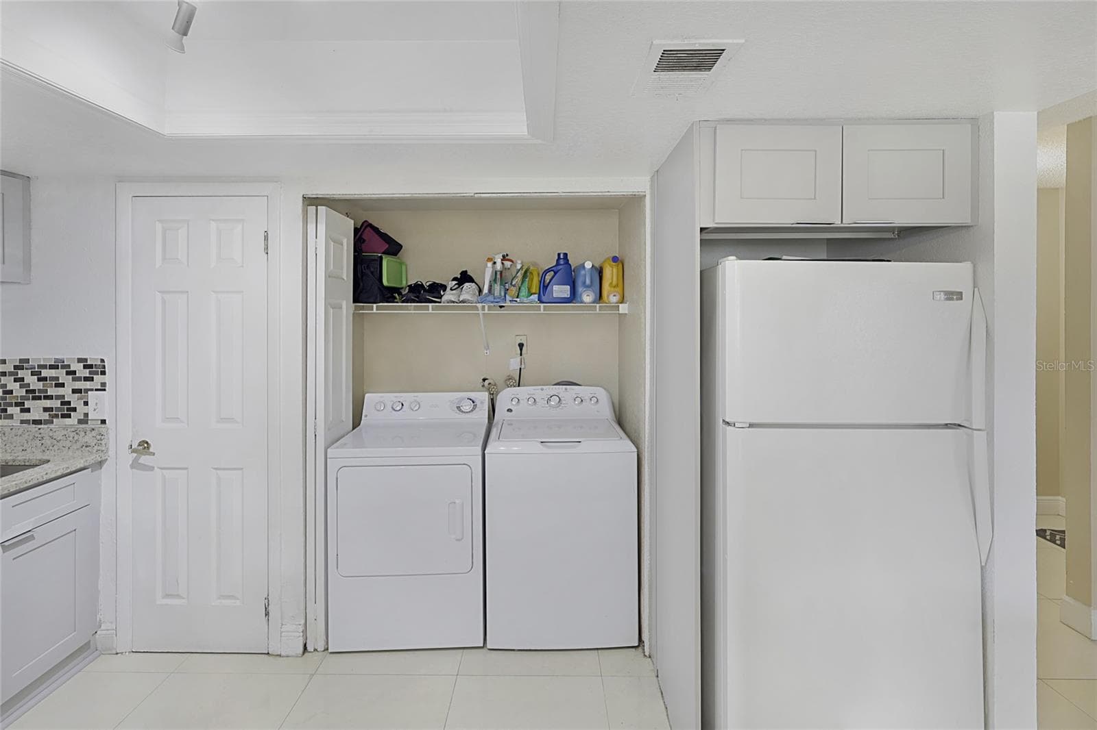 Condominium at 2408 BARLEY CLUB CT #2, ORLANDO, photo 9 of 27