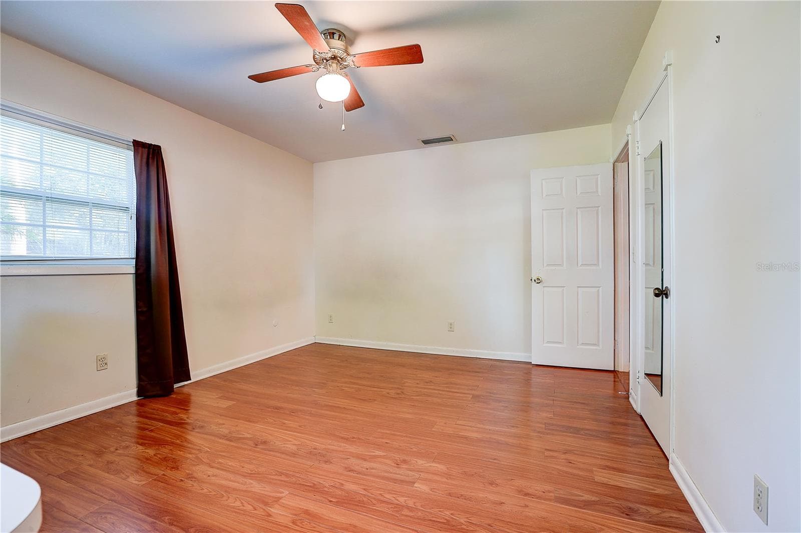 Single Family Residence at 519 OAKHURST ST, BRANDON, photo 22 of 41