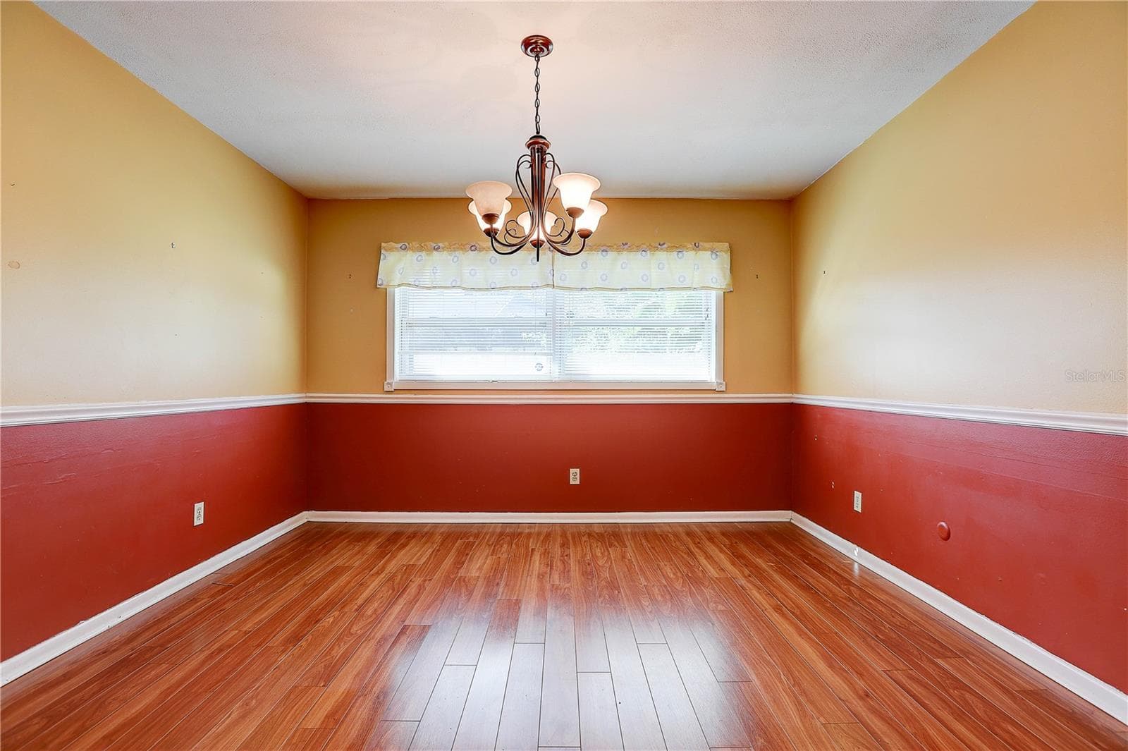 Single Family Residence at 519 OAKHURST ST, BRANDON, photo 23 of 41