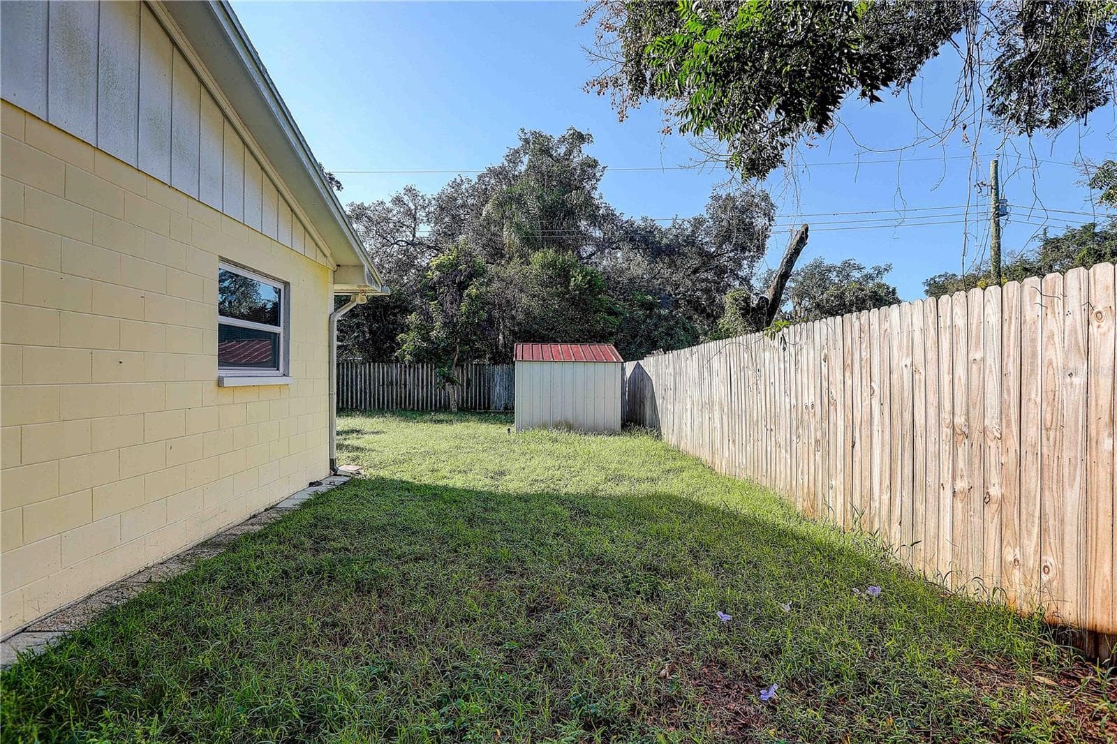 Single Family Residence at 519 OAKHURST ST, BRANDON, photo 36 of 41