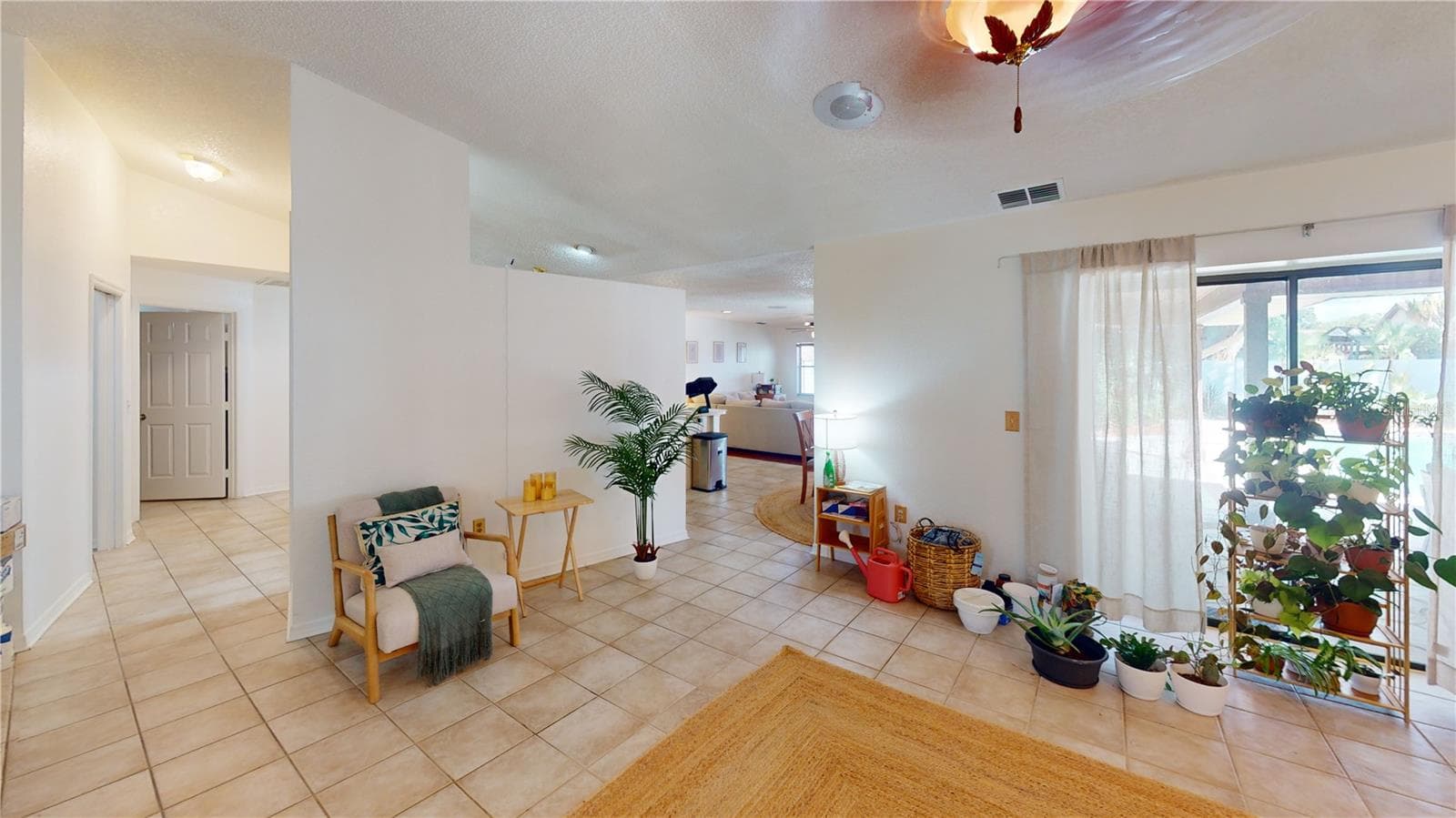 Single Family Residence at 2022 KAPREE CT, WINTER HAVEN, photo 3 of 25