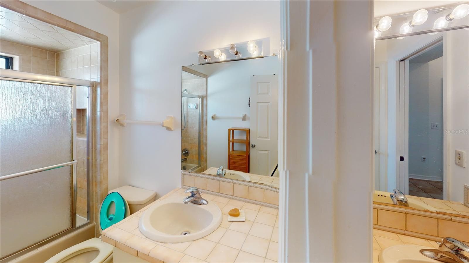 Single Family Residence at 2022 KAPREE CT, WINTER HAVEN, photo 13 of 25