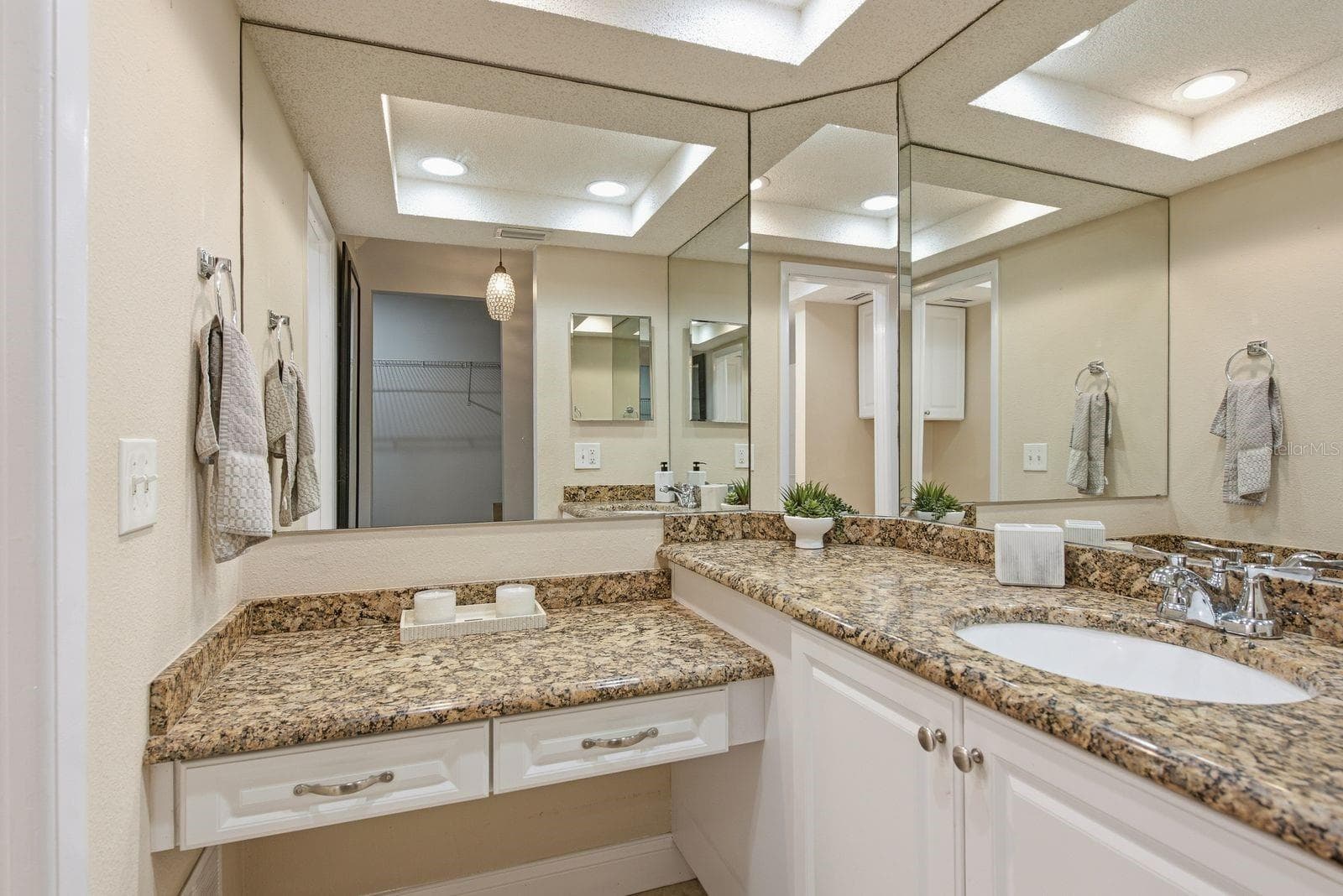 Single Family Residence at 2447 GROVE RIDGE DR, PALM HARBOR, photo 11 of 18
