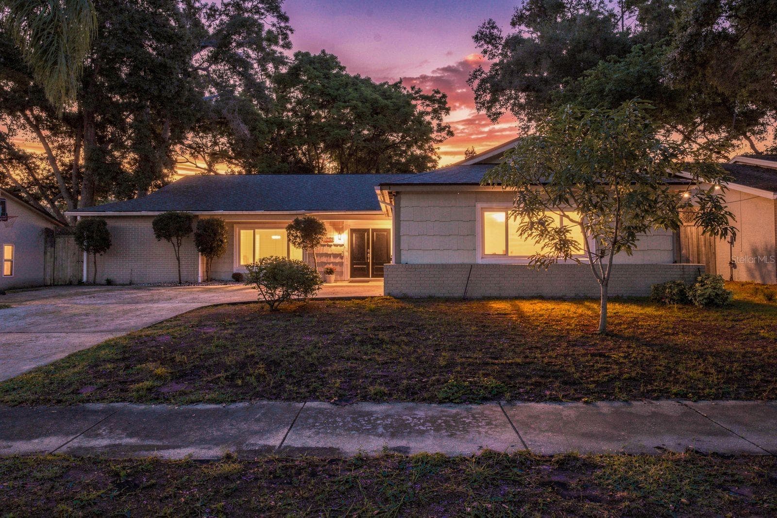 staged photo - 2447 GROVE RIDGE DR, PALM HARBOR