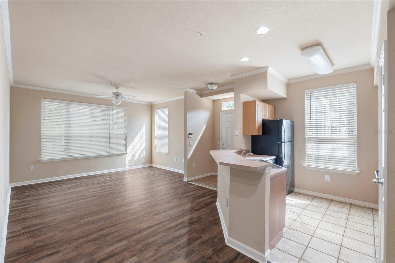 Condominium at 5550 ROSEHILL RD #102, SARASOTA, photo 5 of 27
