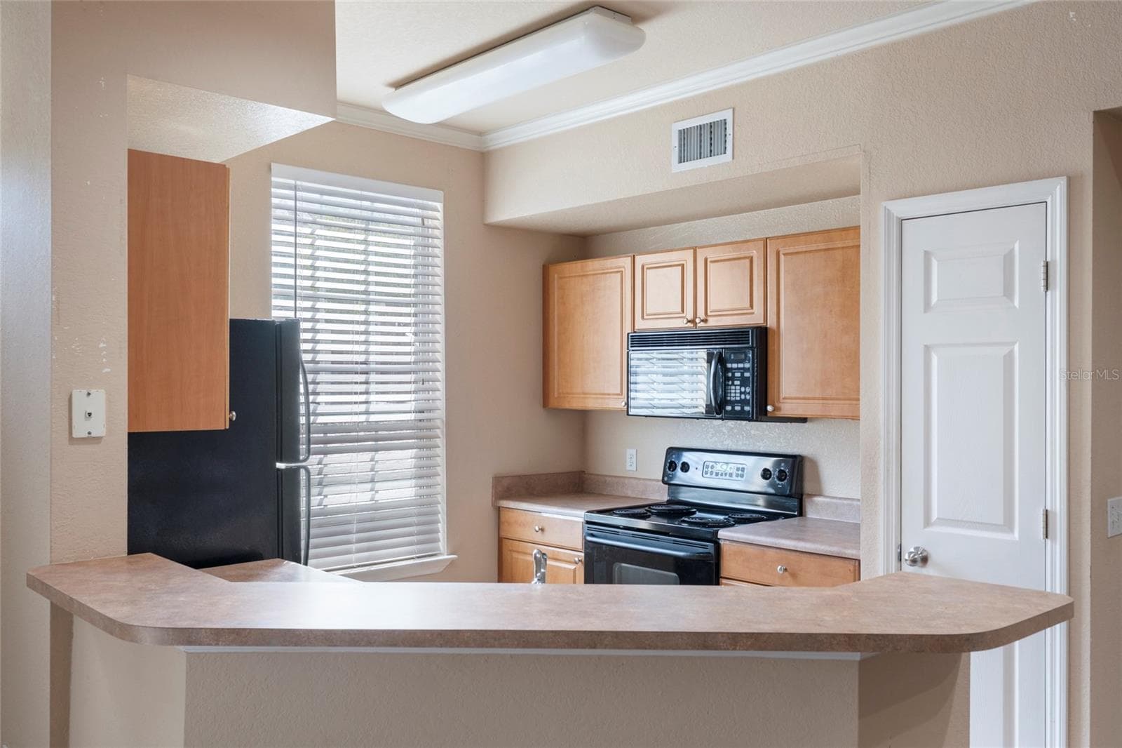 Condominium at 5550 ROSEHILL RD #102, SARASOTA, photo 8 of 27