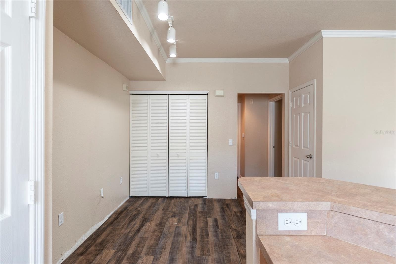 Condominium at 5550 ROSEHILL RD #102, SARASOTA, photo 14 of 27