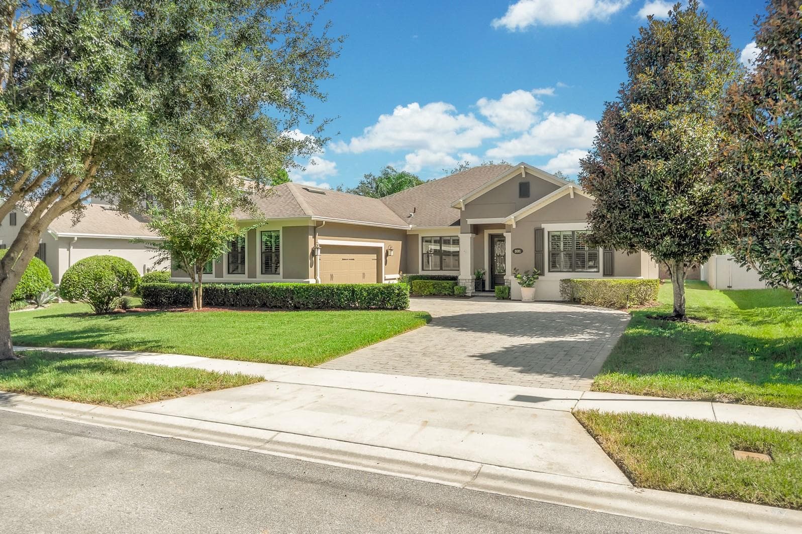 Single Family Residence at 331 BELLVIEW PL, SANFORD, photo 3 of 48