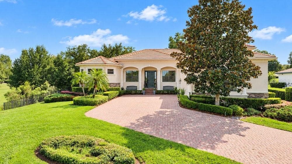 32809 BERWICK GLEN CT