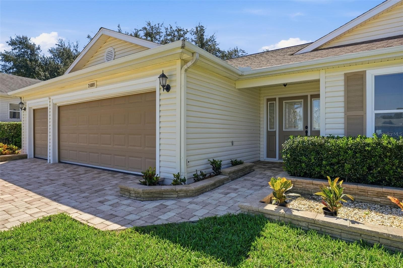 Single Family Residence at 24809 RIVERBOAT BND, LEESBURG, photo 14 of 80