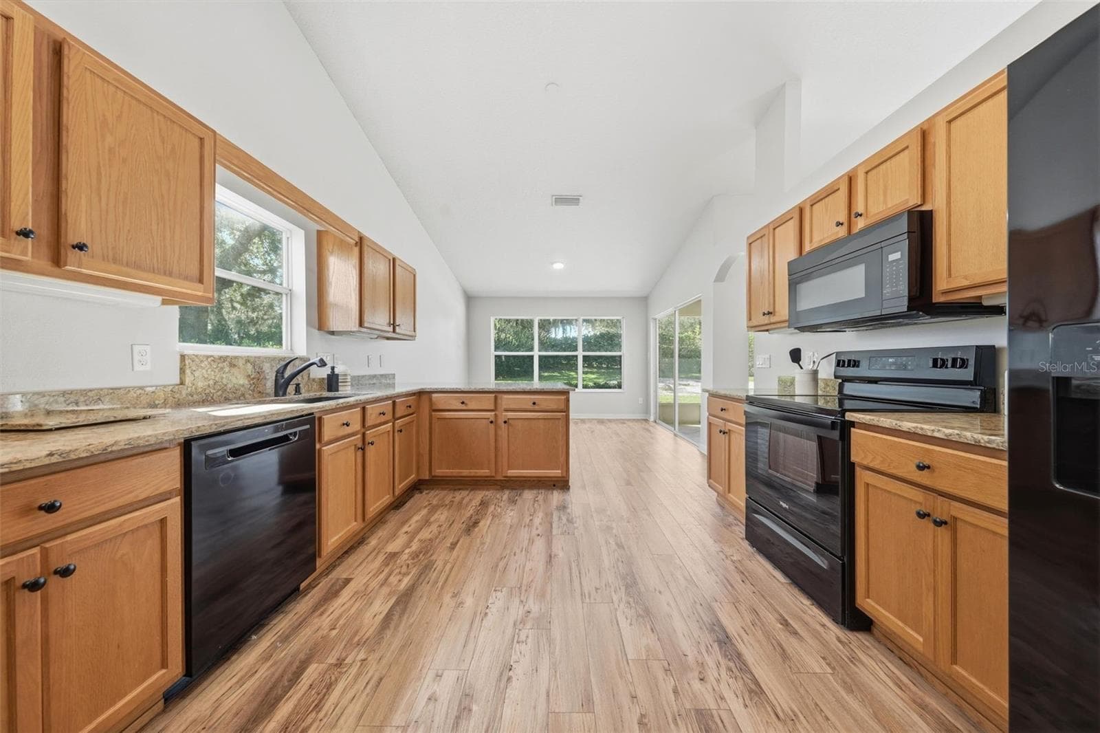 Single Family Residence at 24809 RIVERBOAT BND, LEESBURG, photo 32 of 80
