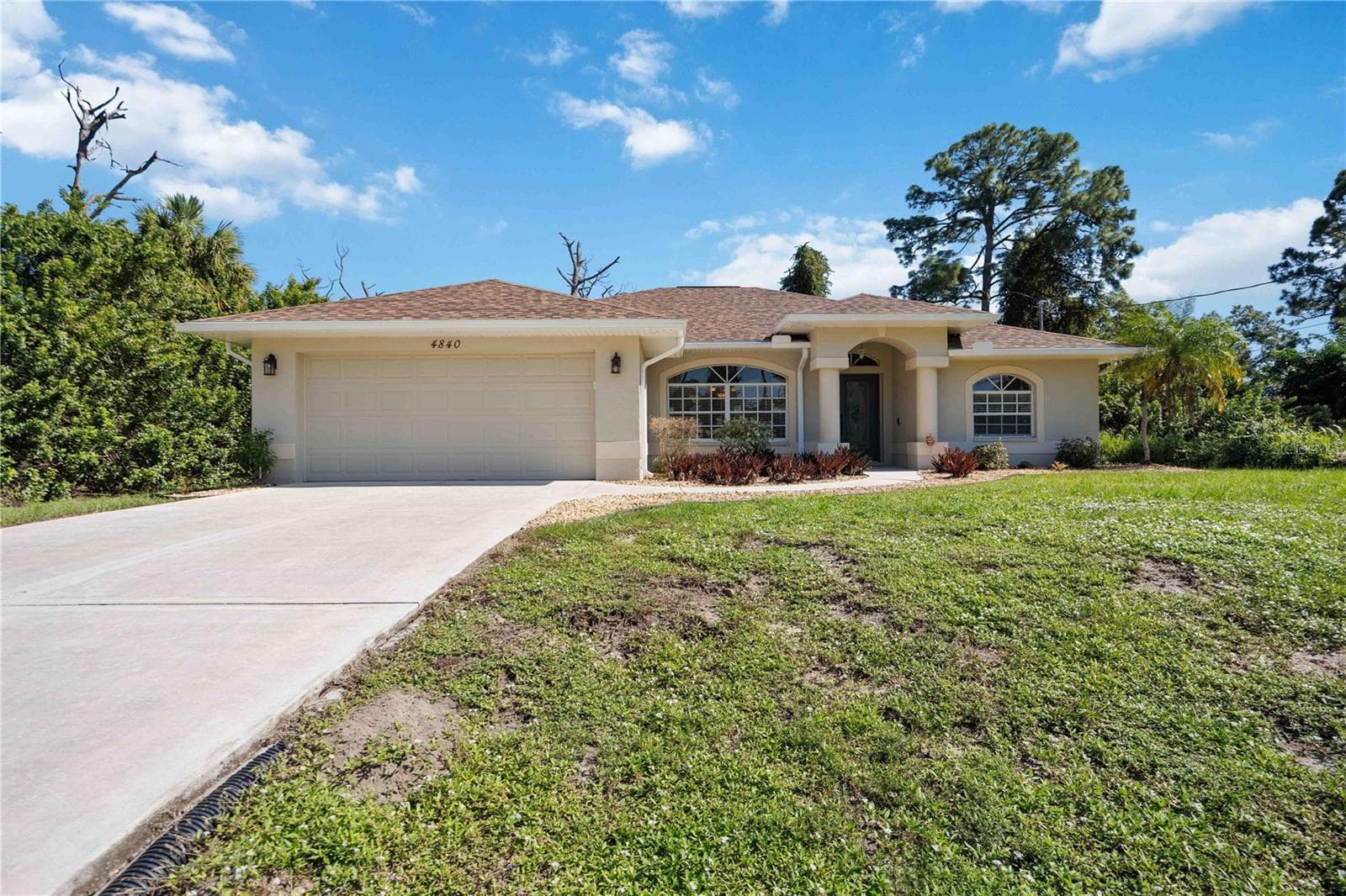 Single Family Residence at 4840 FOXHALL RD, NORTH PORT, photo 3 of 66