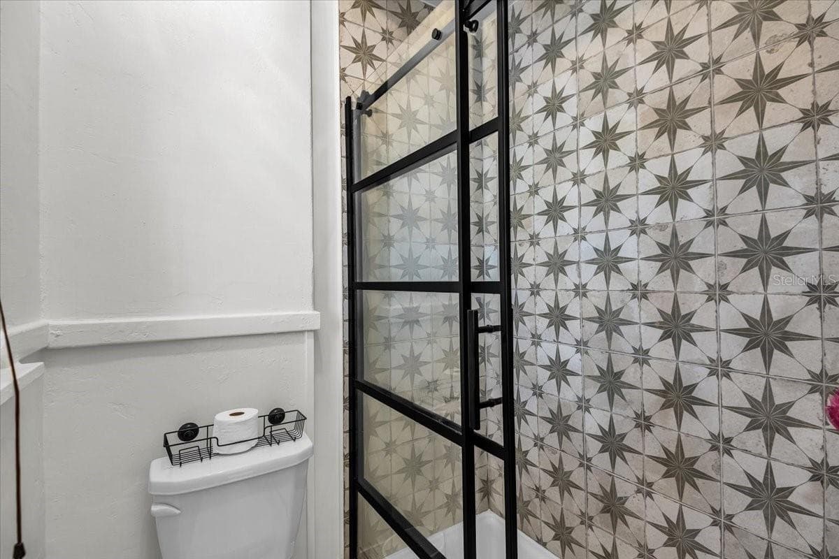 Condominium at 210 N 17TH ST NW #37, BRADENTON, photo 11 of 13