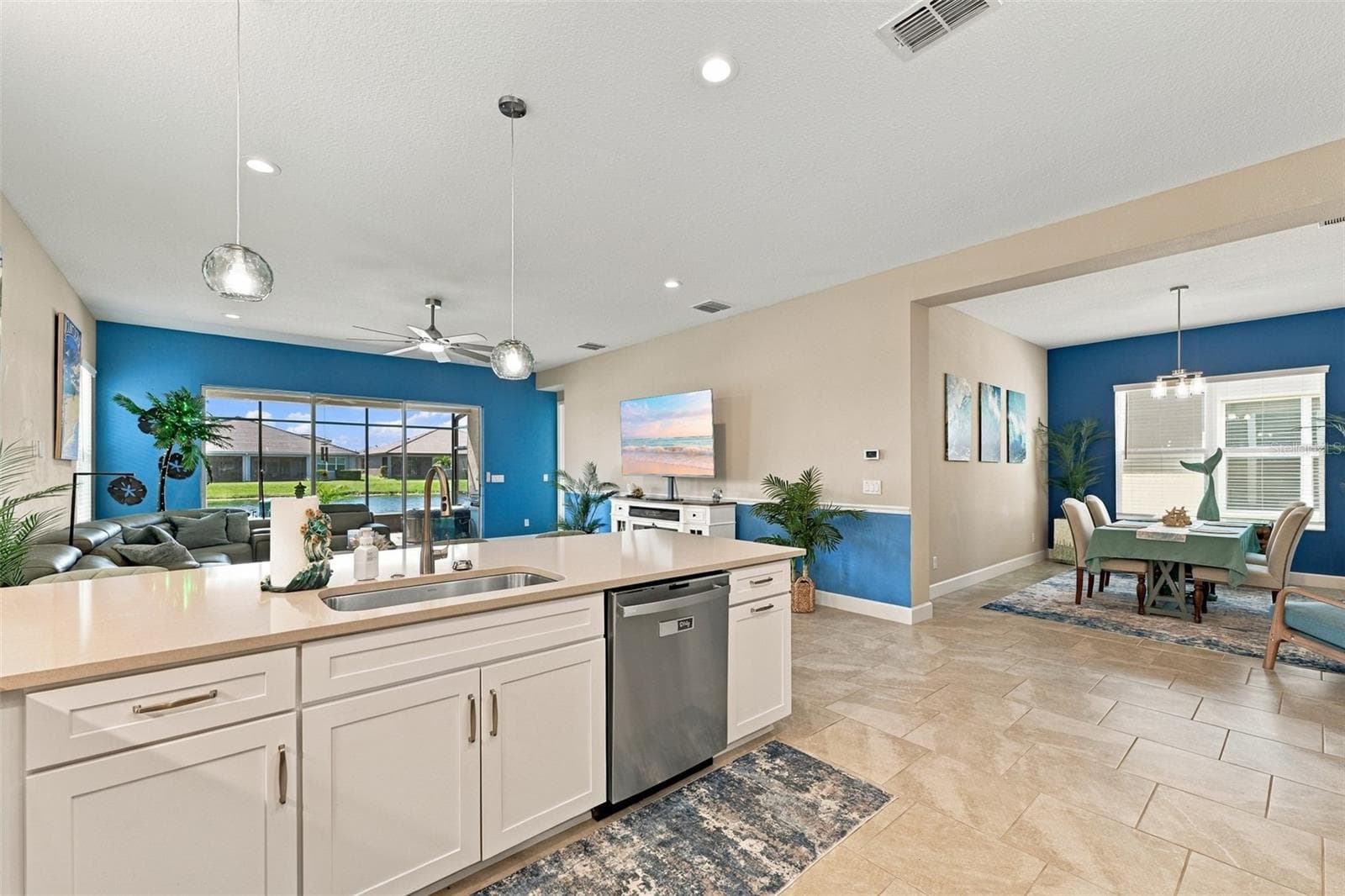 Single Family Residence at 4814 SEVILLA SHORES DR, WIMAUMA, photo 10 of 54
