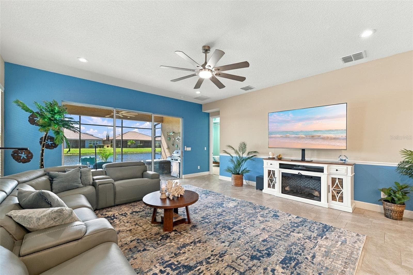 Single Family Residence at 4814 SEVILLA SHORES DR, WIMAUMA, photo 11 of 54