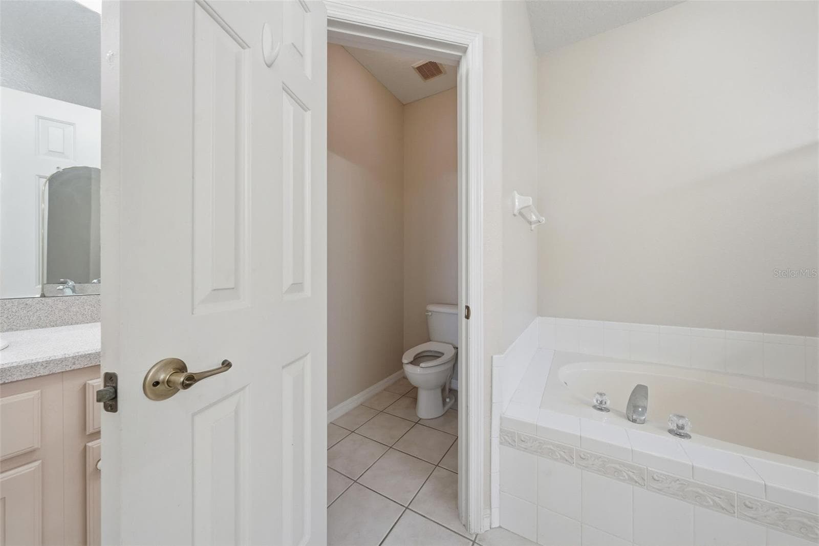 Primary bathroom Water closet - 2852 CAPE HORN CT, TAVARES