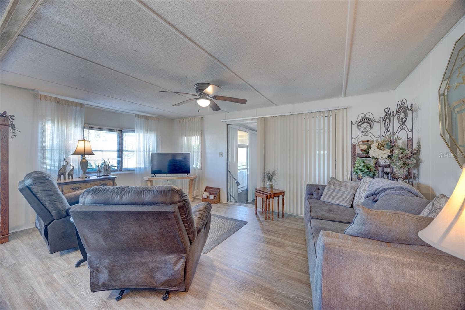 Mobile Home at 7387 WESTERN CIRCLE DR, BROOKSVILLE, photo 11 of 29