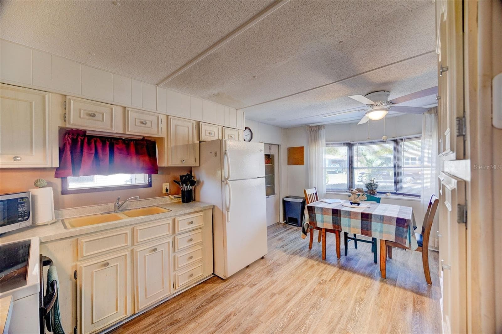 Mobile Home at 7387 WESTERN CIRCLE DR, BROOKSVILLE, photo 18 of 29