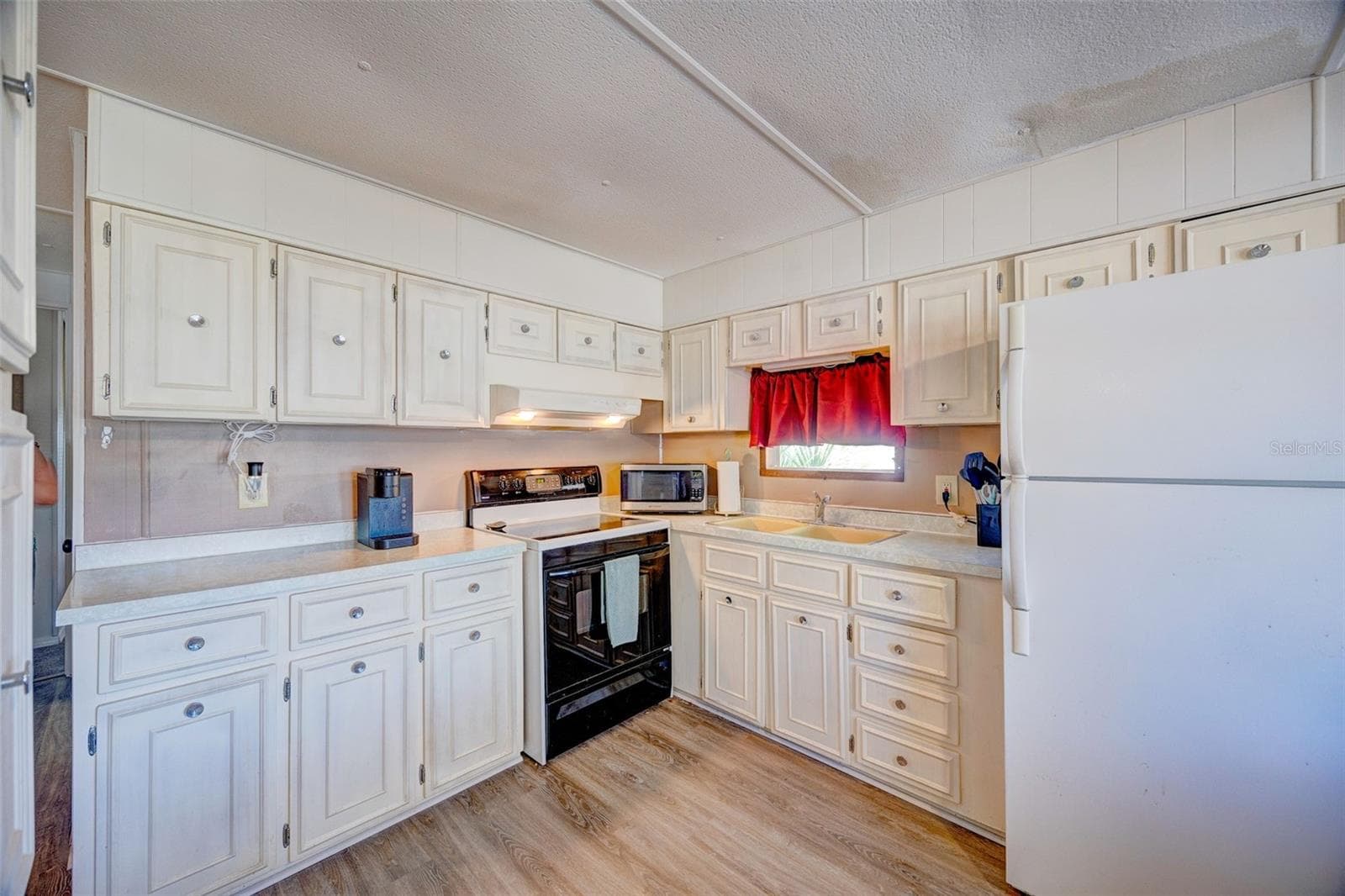 Mobile Home at 7387 WESTERN CIRCLE DR, BROOKSVILLE, photo 19 of 29