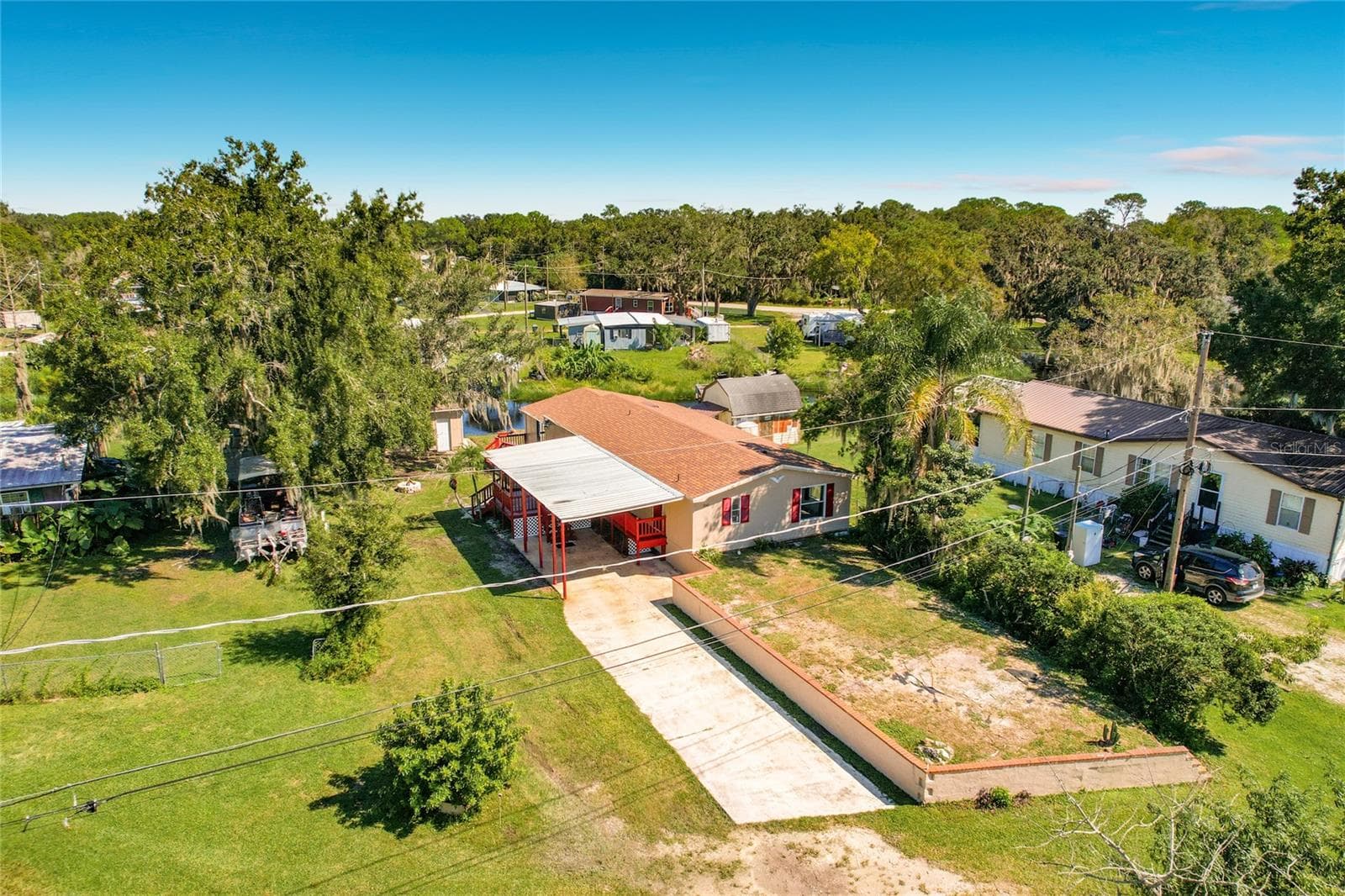 Manufactured Home at 3042 PARK CIR, HAINES CITY, photo 8 of 91