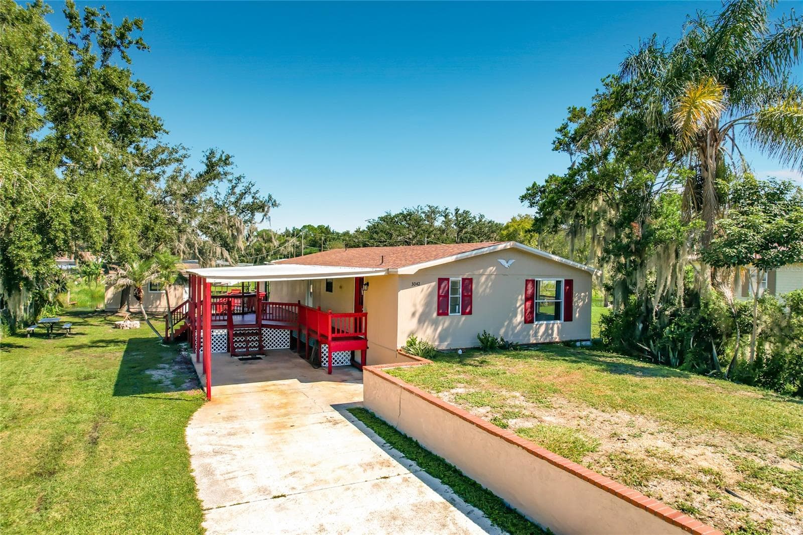 Manufactured Home at 3042 PARK CIR, HAINES CITY, photo 10 of 91