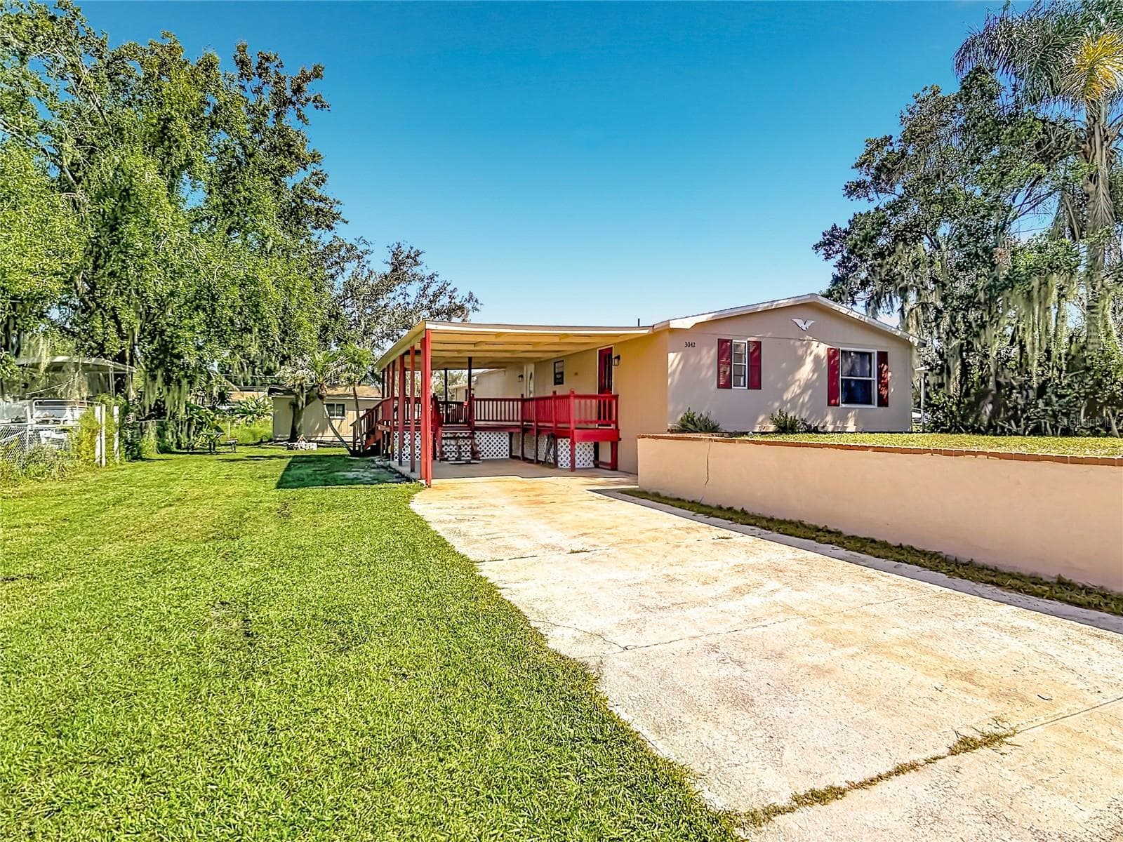 Manufactured Home at 3042 PARK CIR, HAINES CITY, photo 14 of 91
