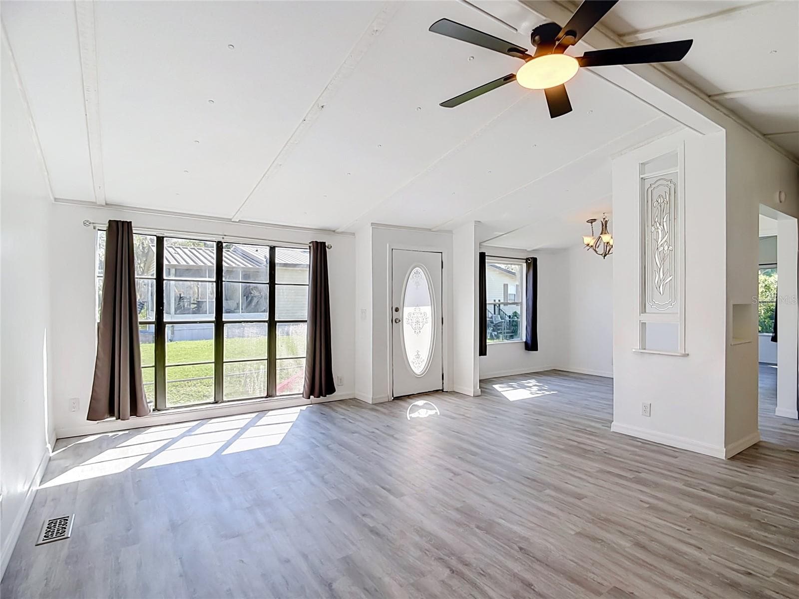 Manufactured Home at 3042 PARK CIR, HAINES CITY, photo 20 of 91