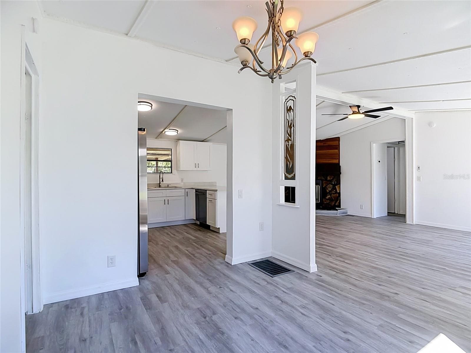Manufactured Home at 3042 PARK CIR, HAINES CITY, photo 32 of 91