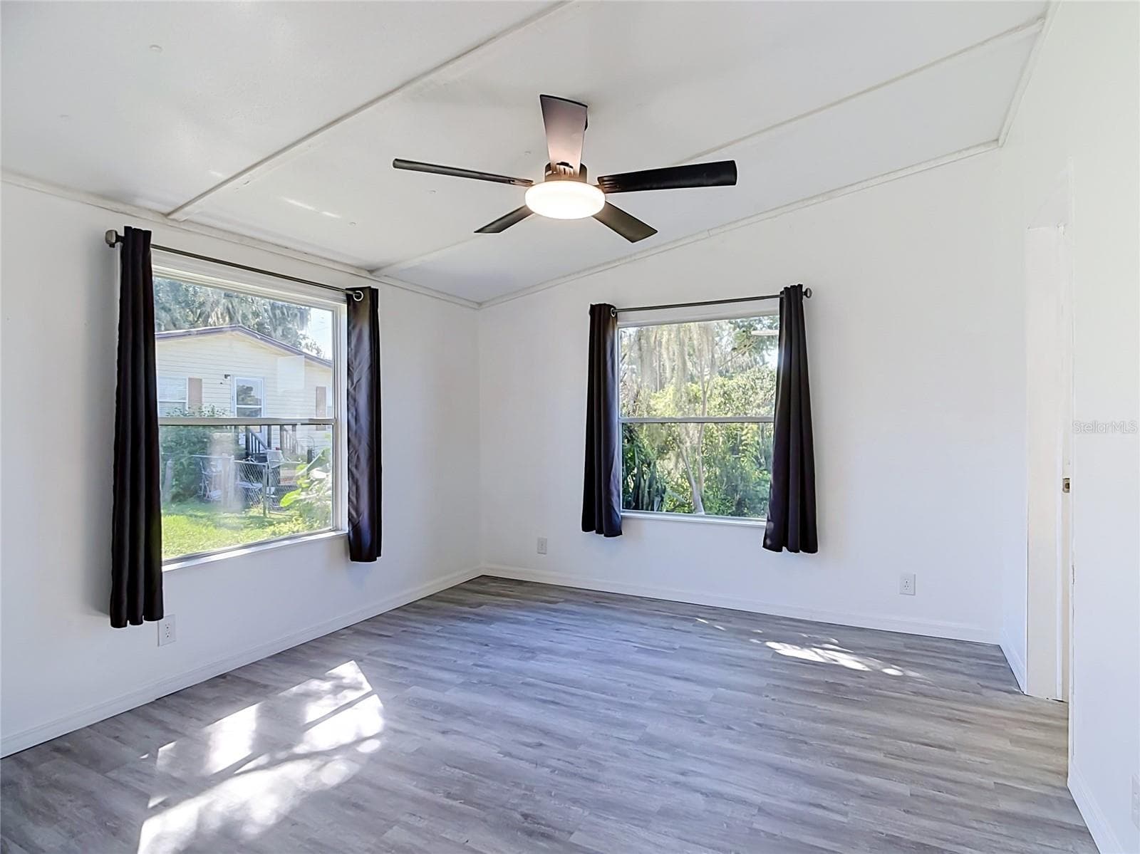 Manufactured Home at 3042 PARK CIR, HAINES CITY, photo 44 of 91