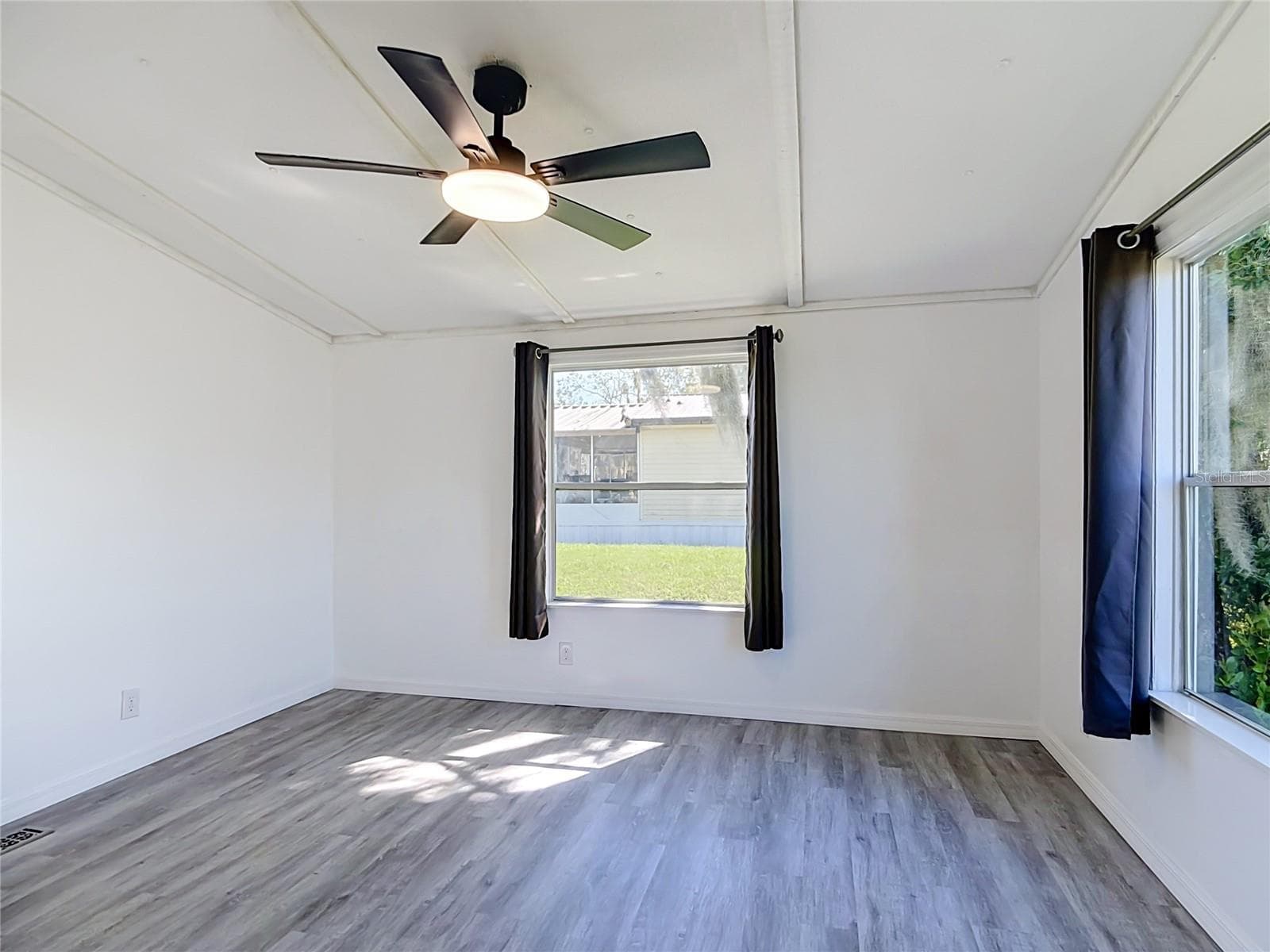 Manufactured Home at 3042 PARK CIR, HAINES CITY, photo 50 of 91