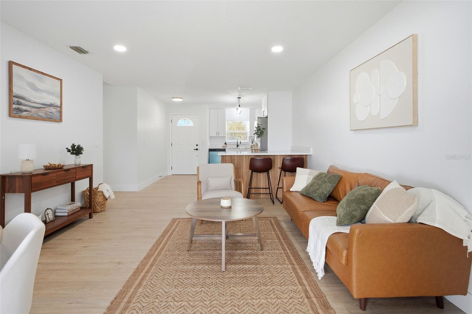 Living room - 3218 REDDITT RD, ORLANDO