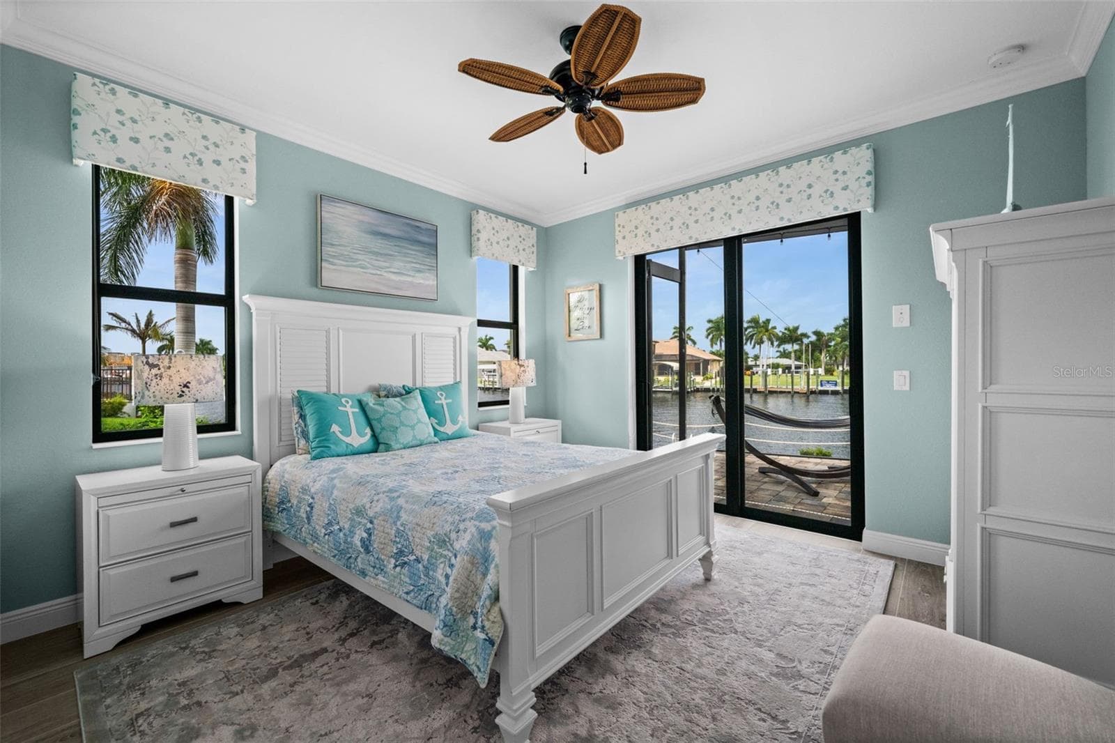 3rd bedroom with direct access to the lanai and pool - 5205 SUNSET CT, CAPE CORAL