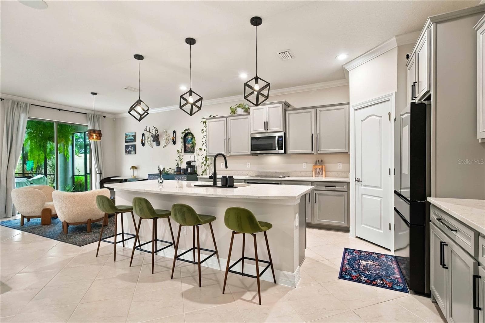 Single Family Residence at 5103 LEVANA ST, PALMETTO, photo 5 of 59