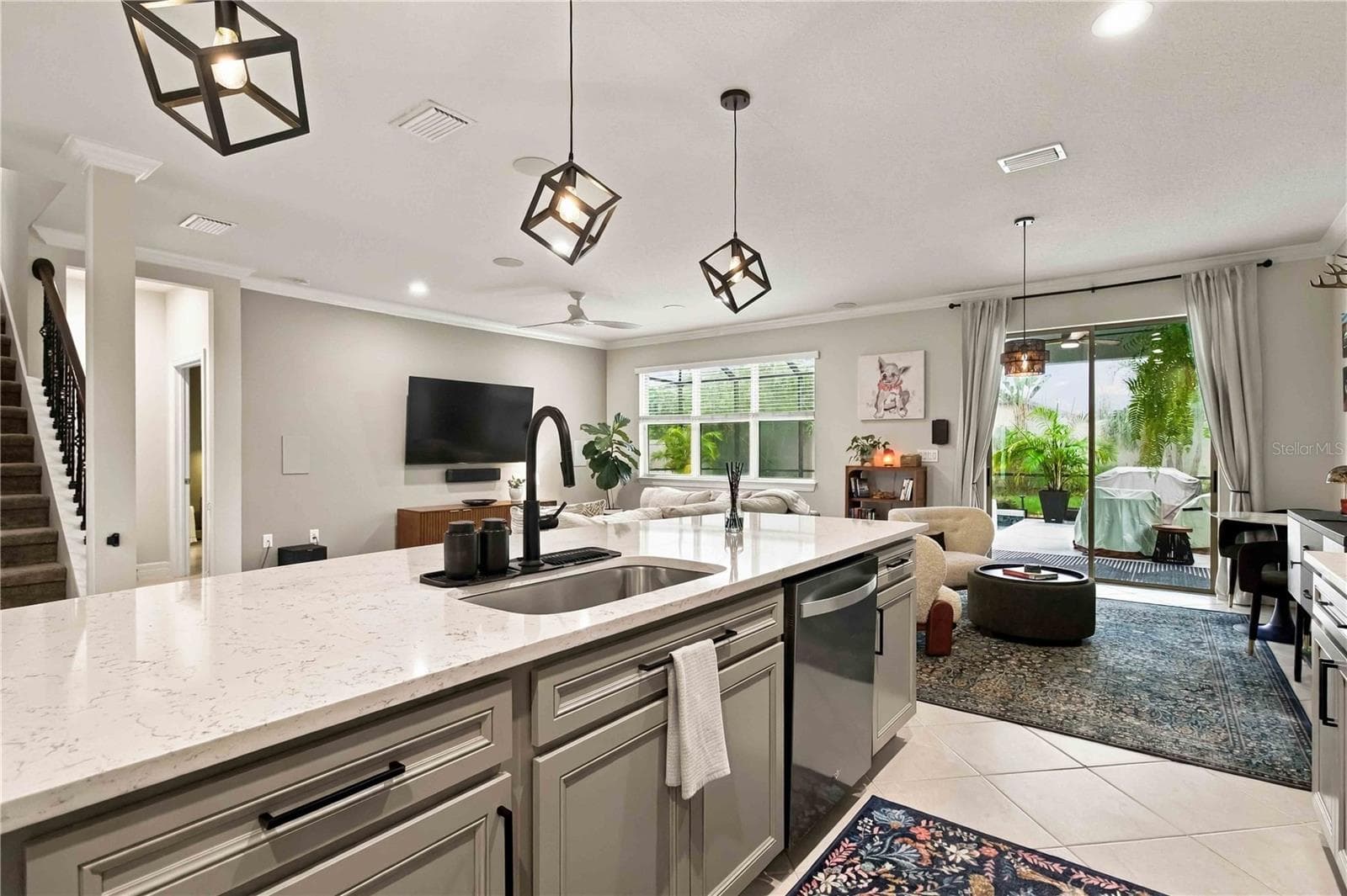 Single Family Residence at 5103 LEVANA ST, PALMETTO, photo 8 of 59