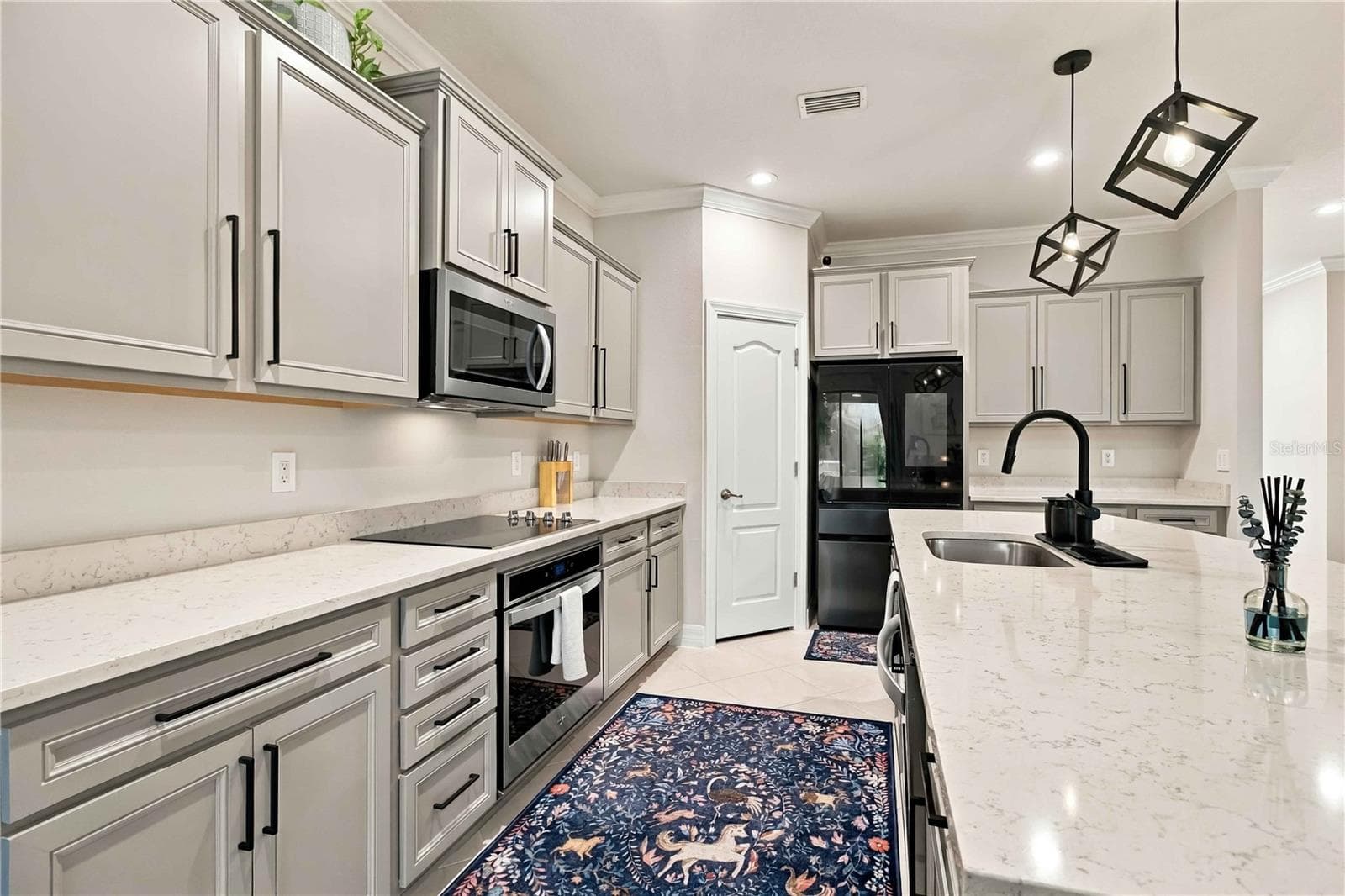 Single Family Residence at 5103 LEVANA ST, PALMETTO, photo 10 of 59