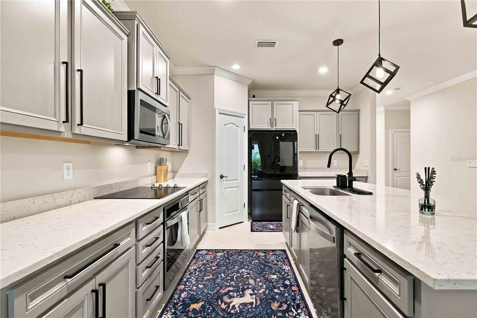Single Family Residence at 5103 LEVANA ST, PALMETTO, photo 11 of 59