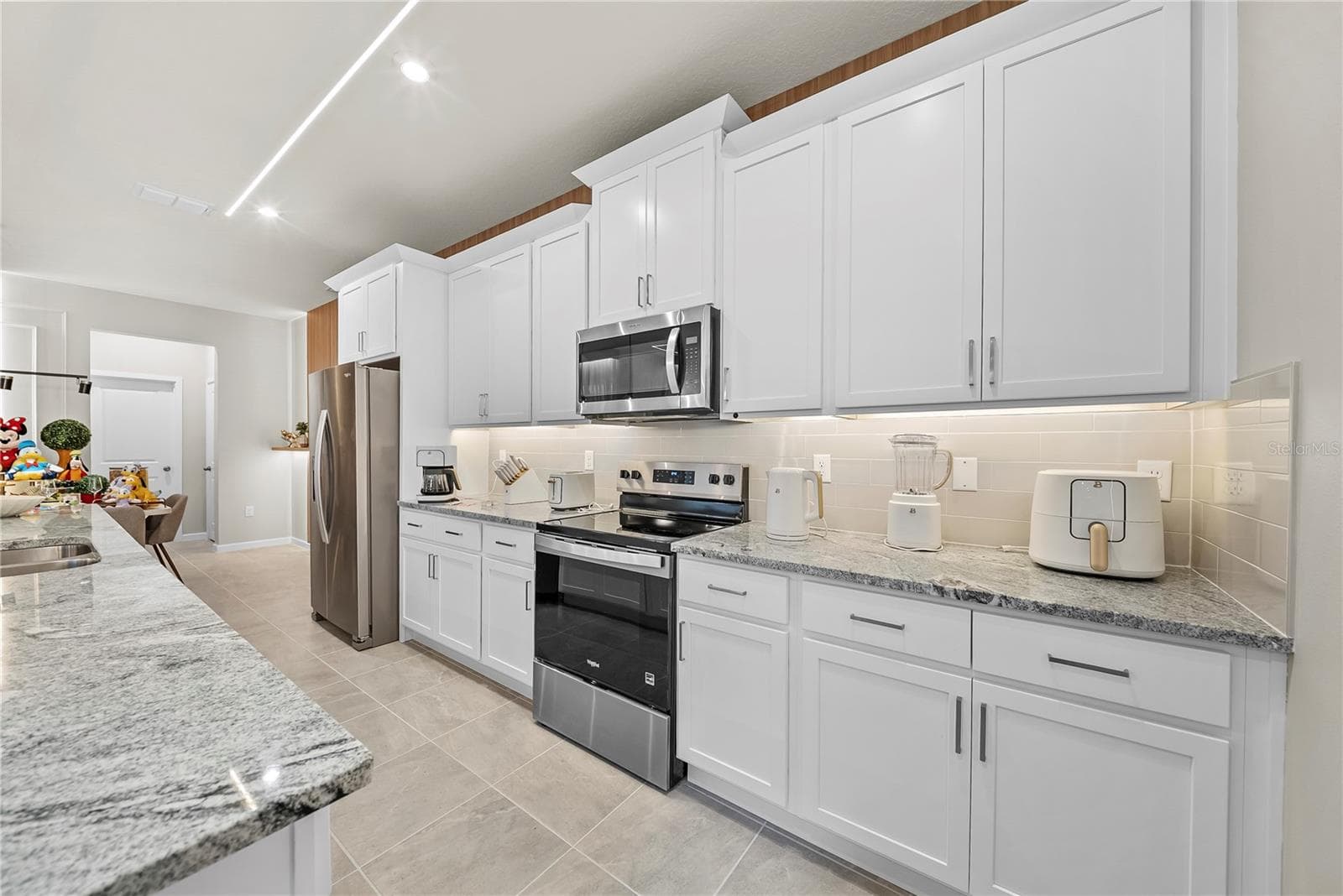 Single Family Residence at 2312 DISTANT SUN TRL, KISSIMMEE, photo 14 of 56