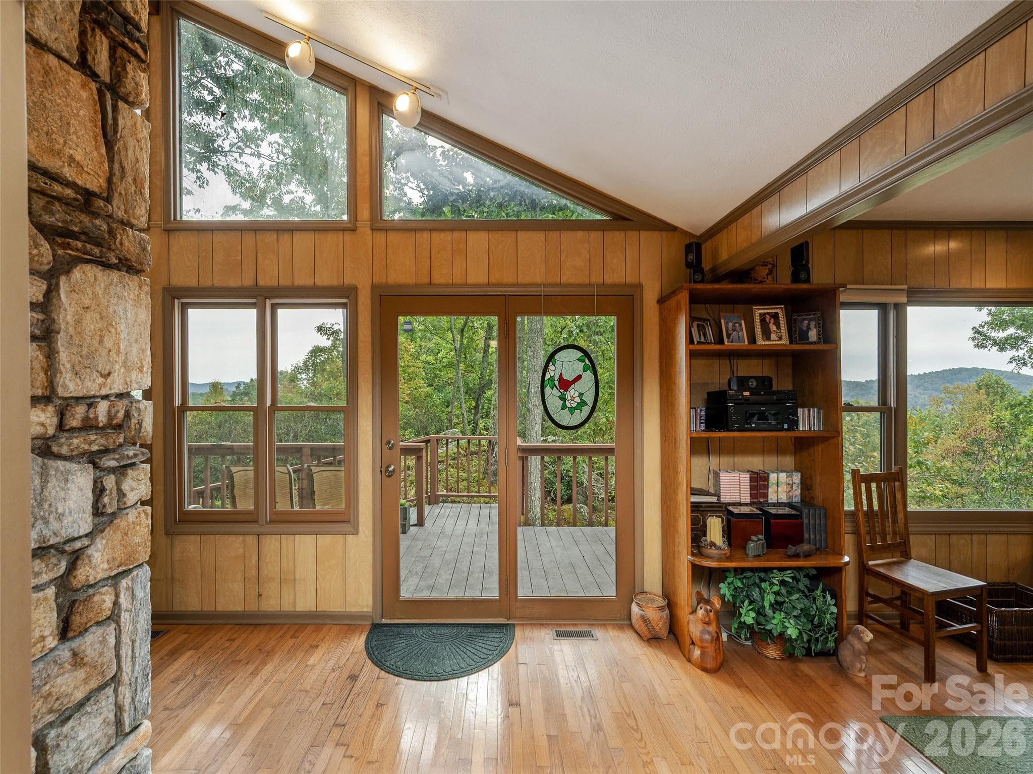Single Family Residence at 206 Skyland Acres Road, Saluda, photo 4 of 41